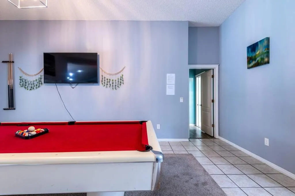 Tropical Escape with Relaxing Heated Pool & Palm Breezes