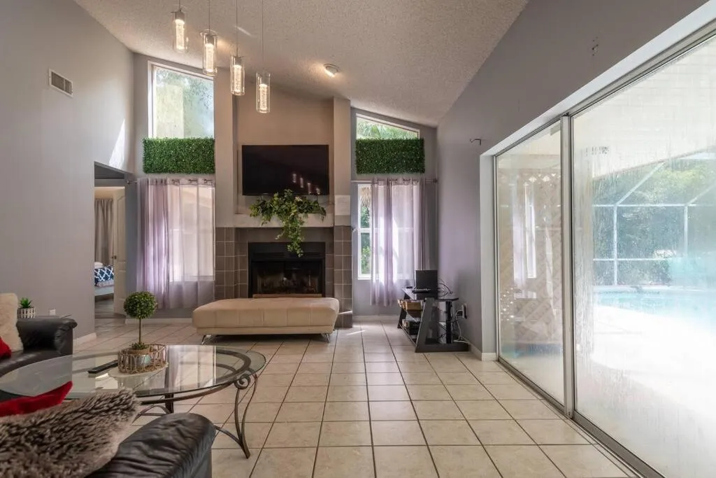 Tropical Escape with Relaxing Heated Pool & Palm Breezes