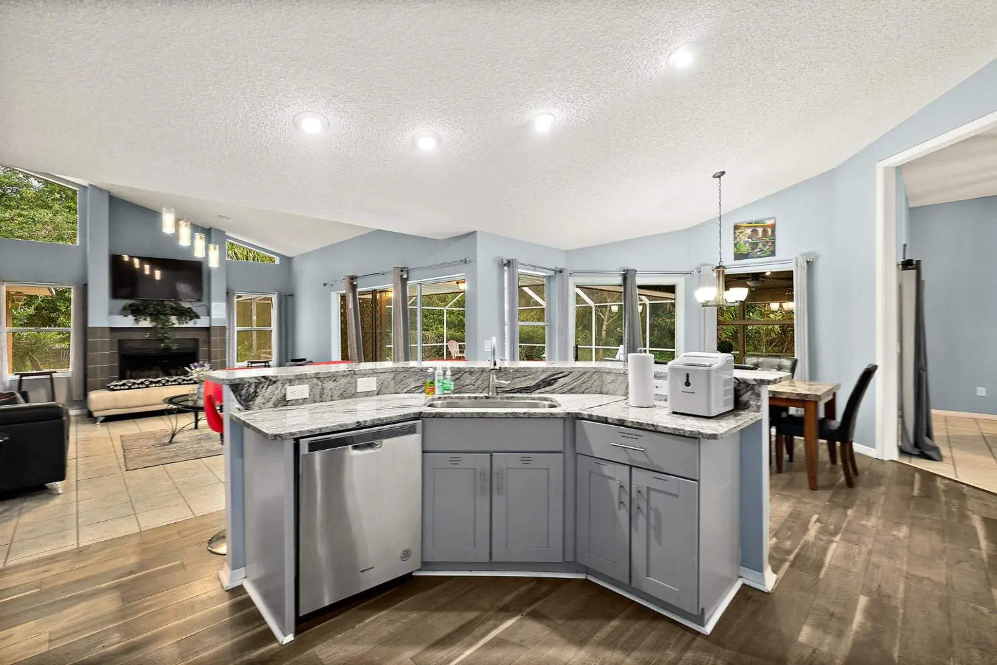 Tropical Escape with Relaxing Heated Pool & Palm Breezes Tropical Escape with Relaxing Heated Pool & Palm Breezes