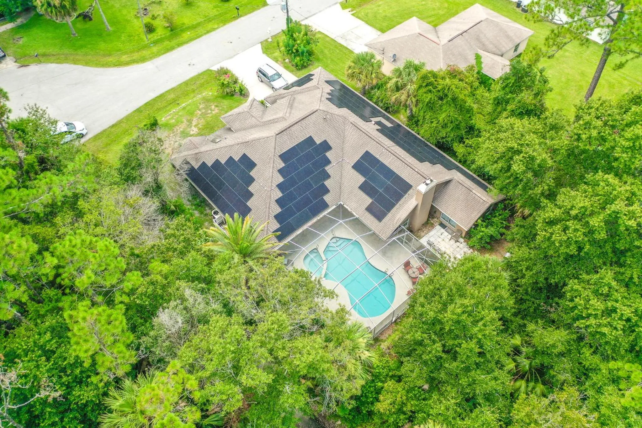 Day in Tropical Escape with Relaxing Heated Pool & Palm Breezes