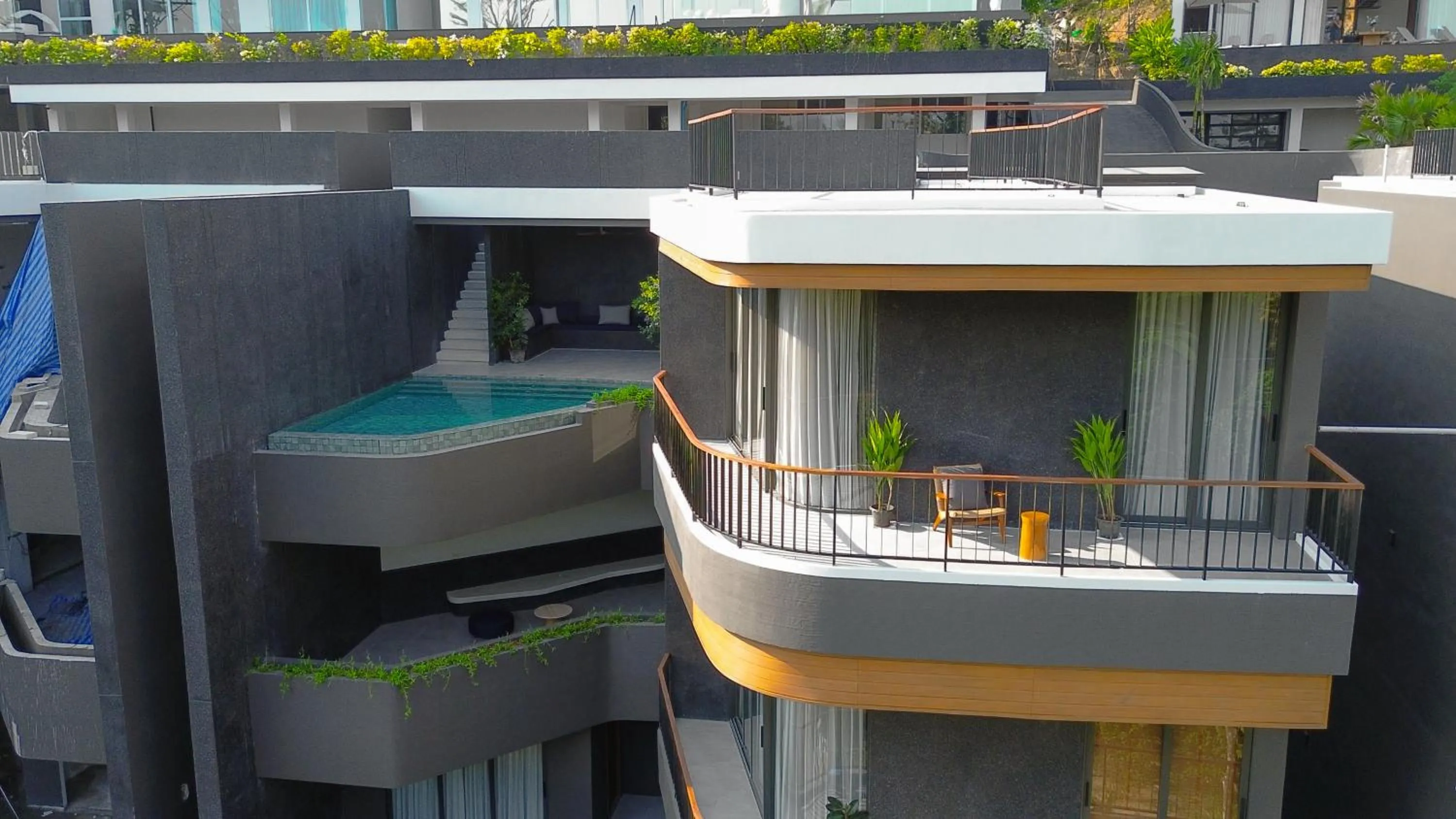 Day in AKRA Collection Layan - Hideaway Villas