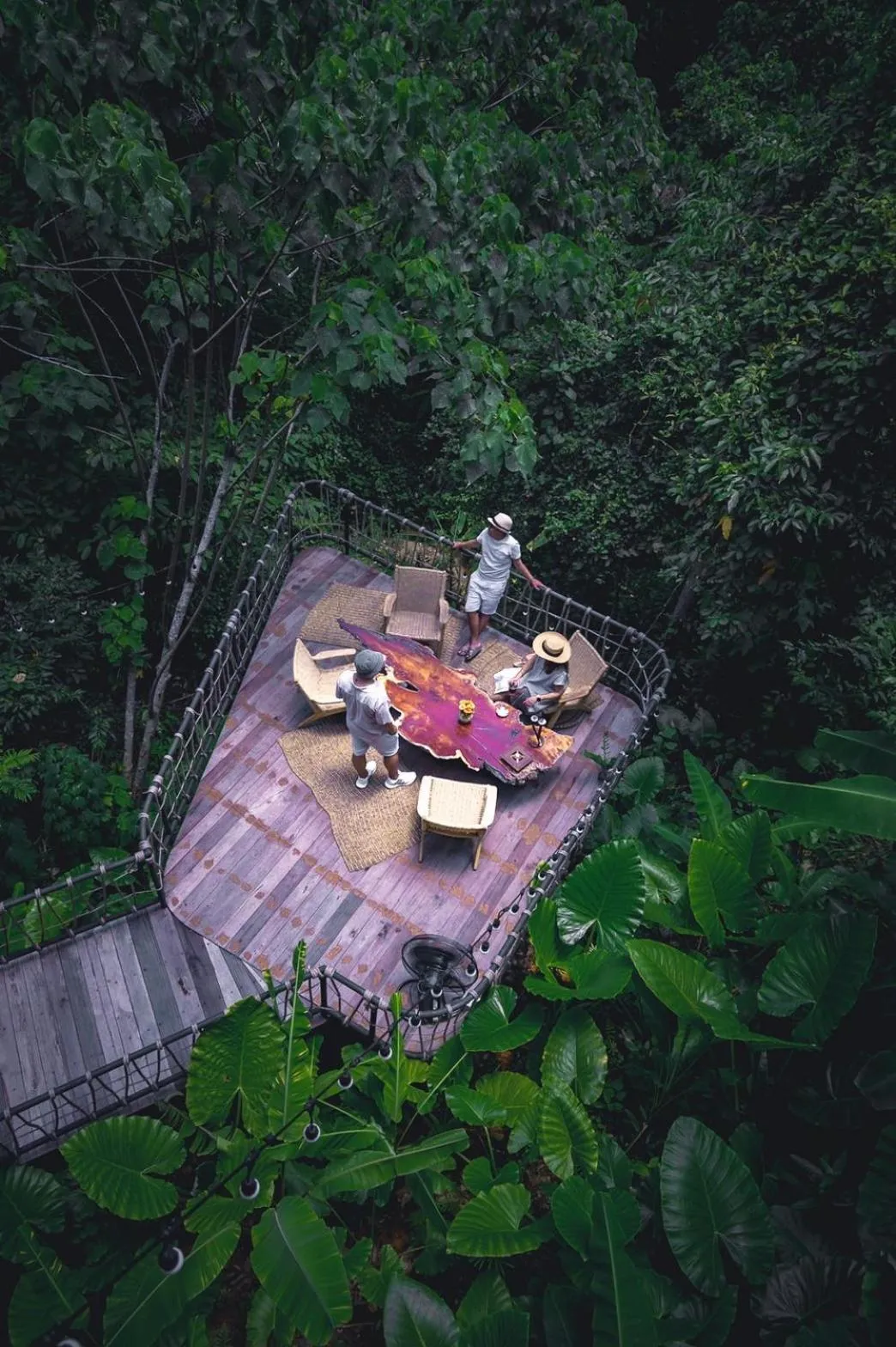 Restaurant/places to eat in AKRA Collection Layan - Hideaway Villas