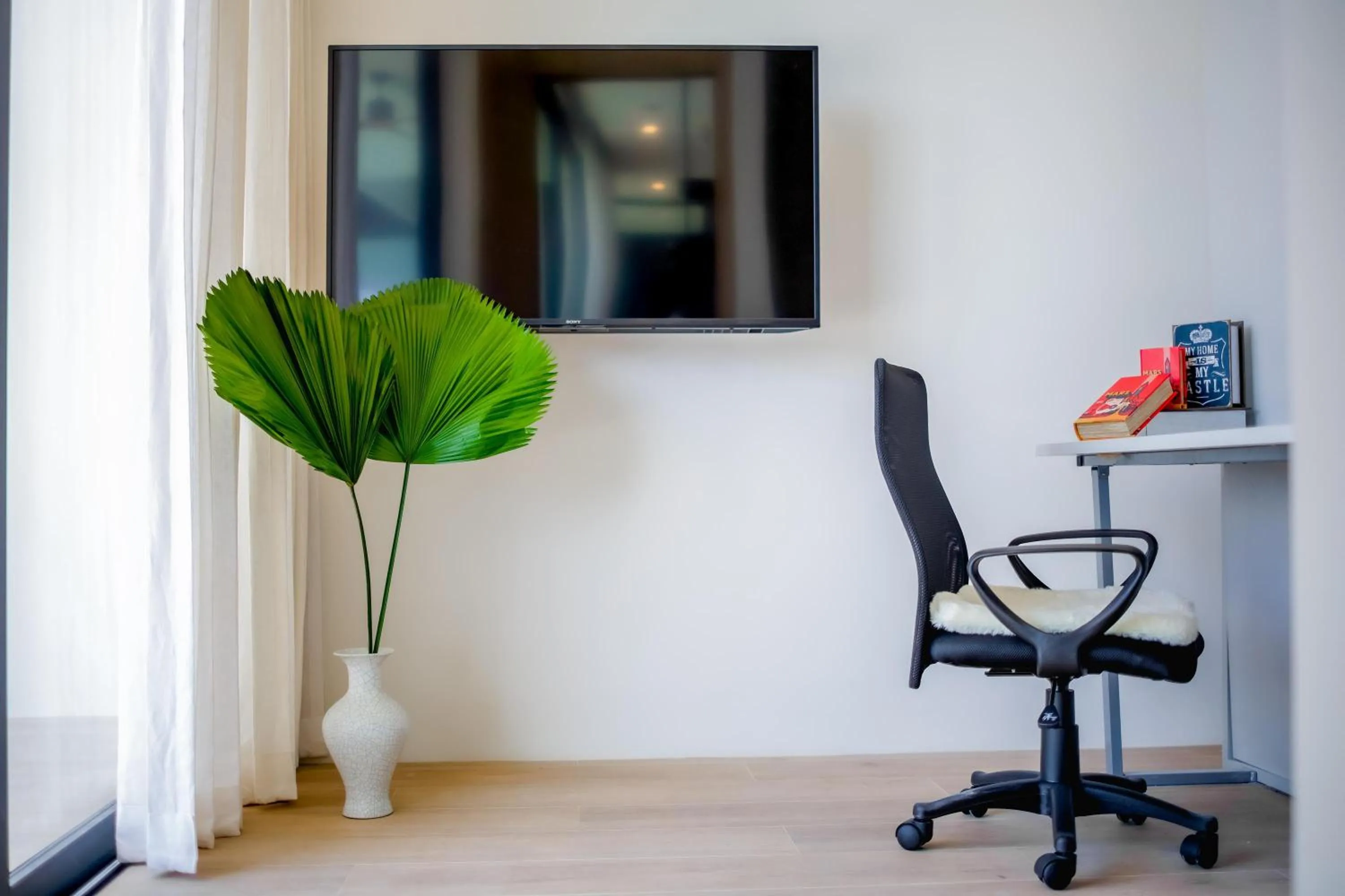 TV and multimedia in AKRA Collection Layan - Hideaway Villas