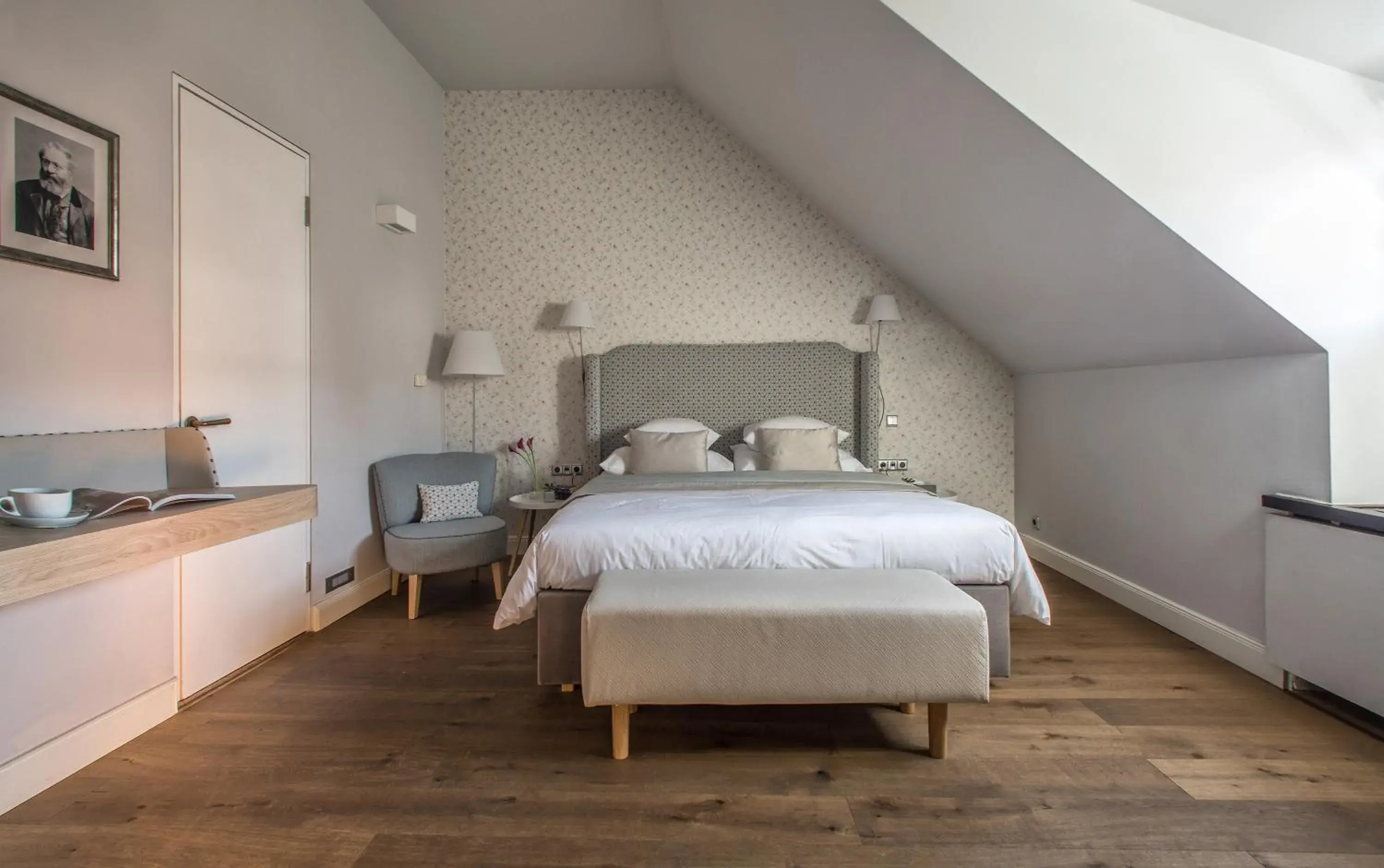 Superior room with Neruda street View in Design Hotel Neruda Superior room with Neruda street View in Design Hotel Neruda