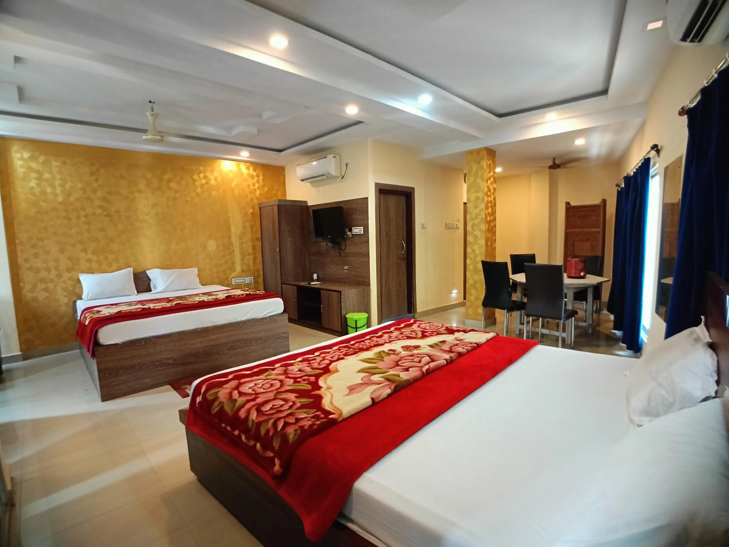 Photo of the whole room, Bed in Hotel Sea Coast