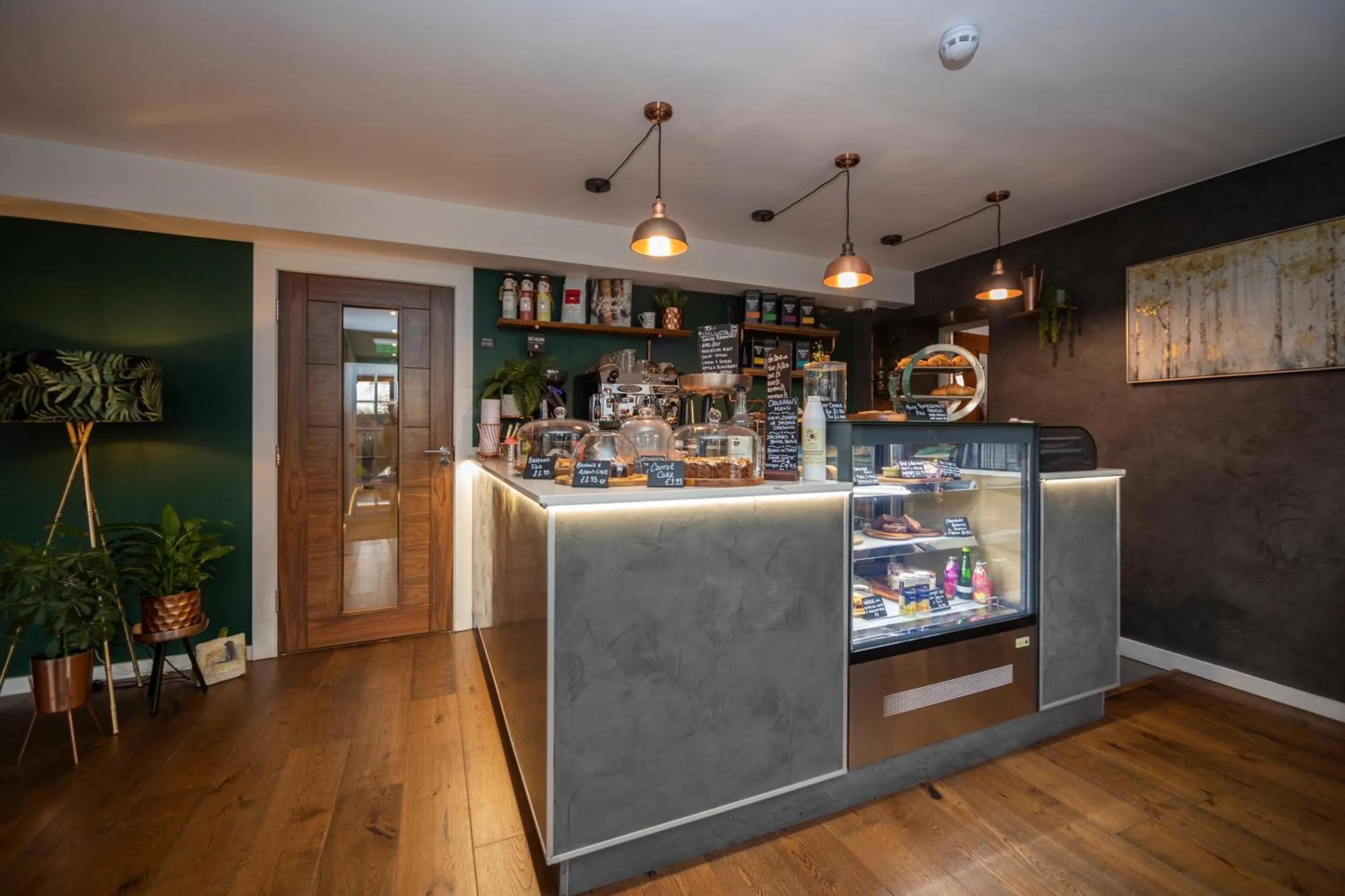 Restaurant/places to eat in The Cherry Tree Hotel