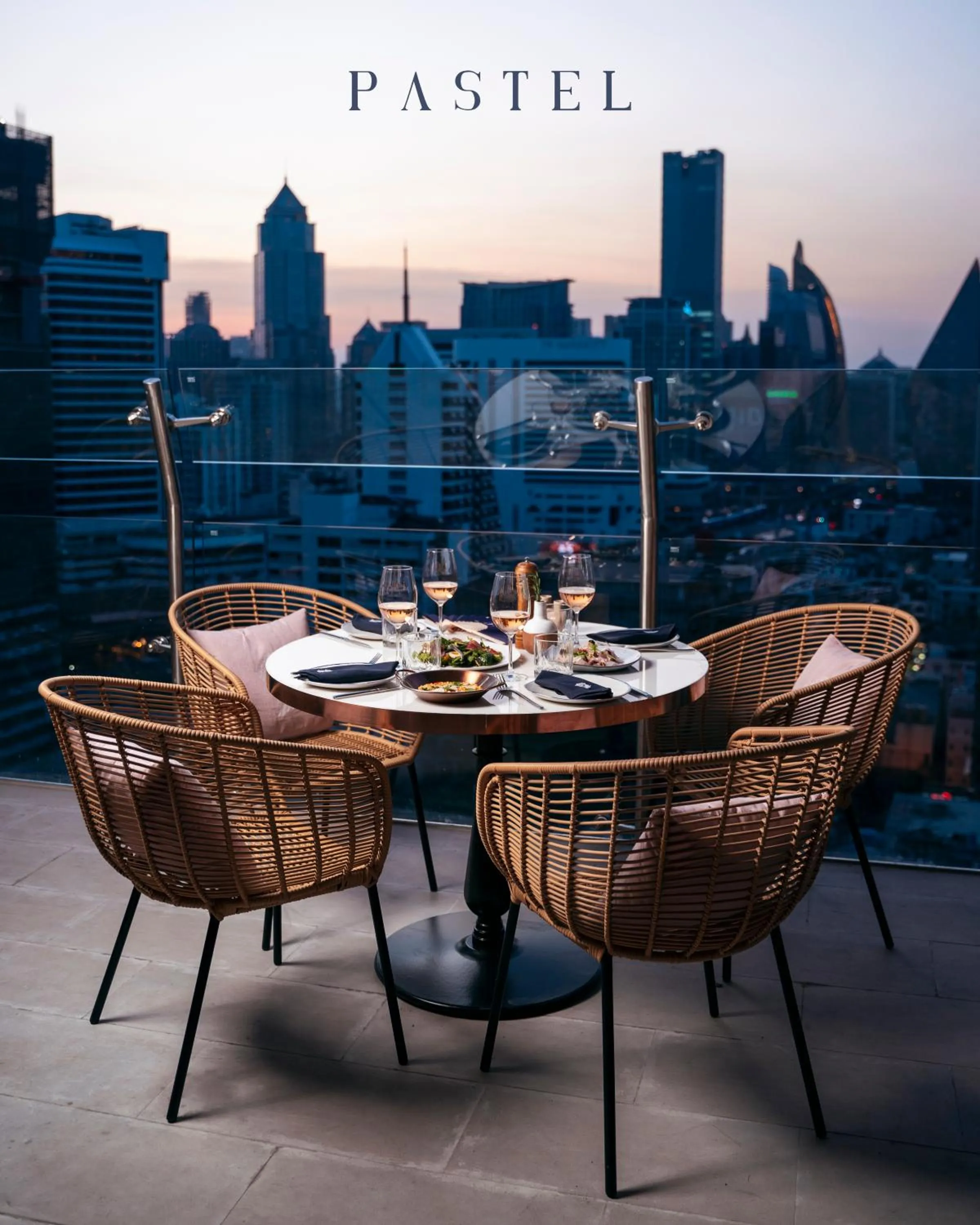 Restaurant/places to eat in Aira Hotel Bangkok Sukhumvit 11