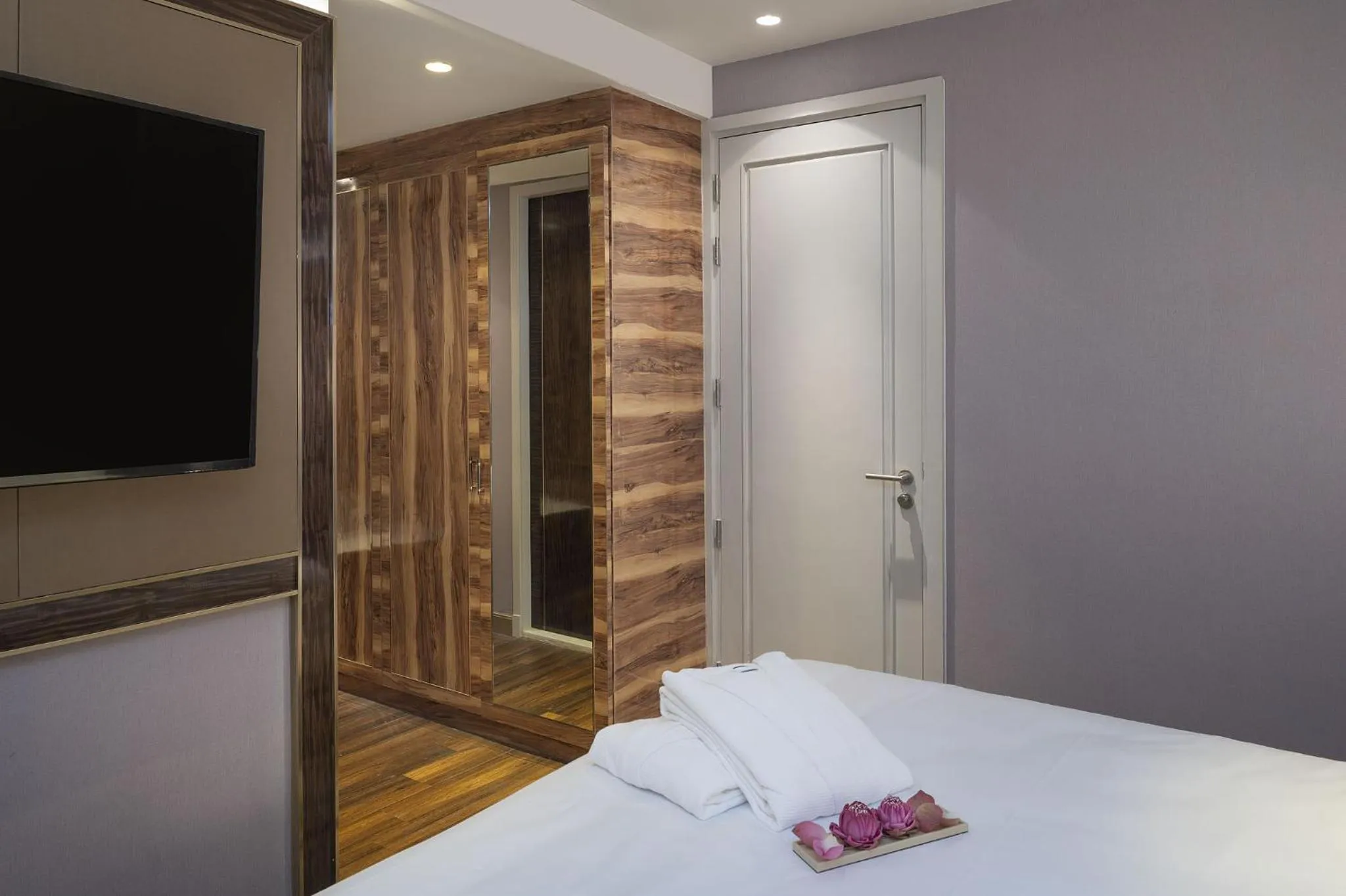 Bedroom, Bed in Aira Hotel Bangkok Sukhumvit 11