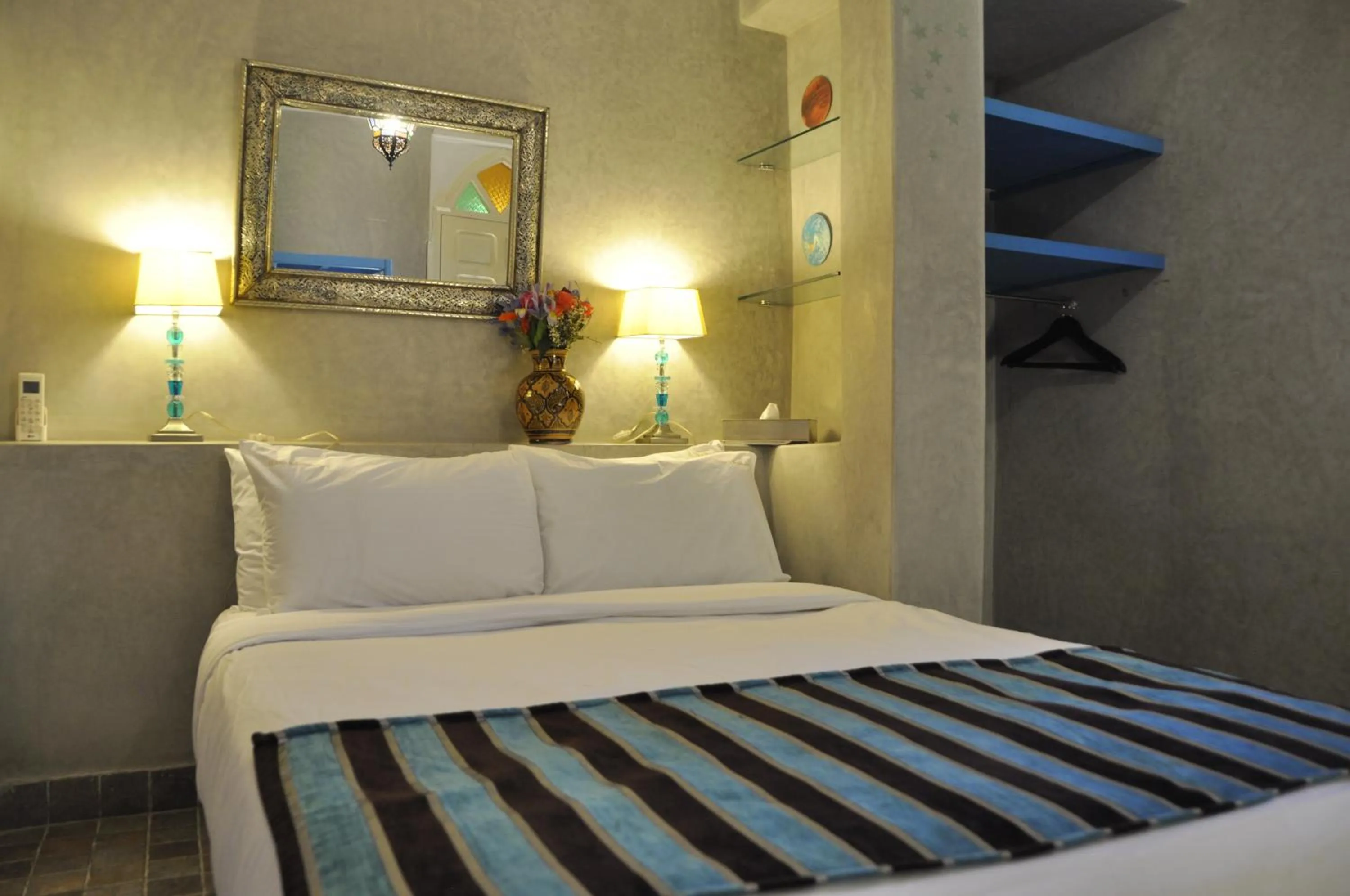 Photo of the whole room, Bed in Riad l'Escale de Marrakech