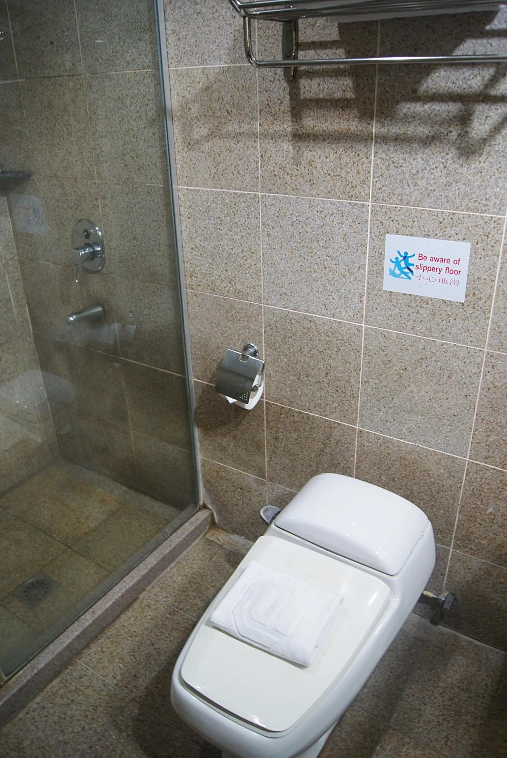 Bathroom in TD Plaza Hotel