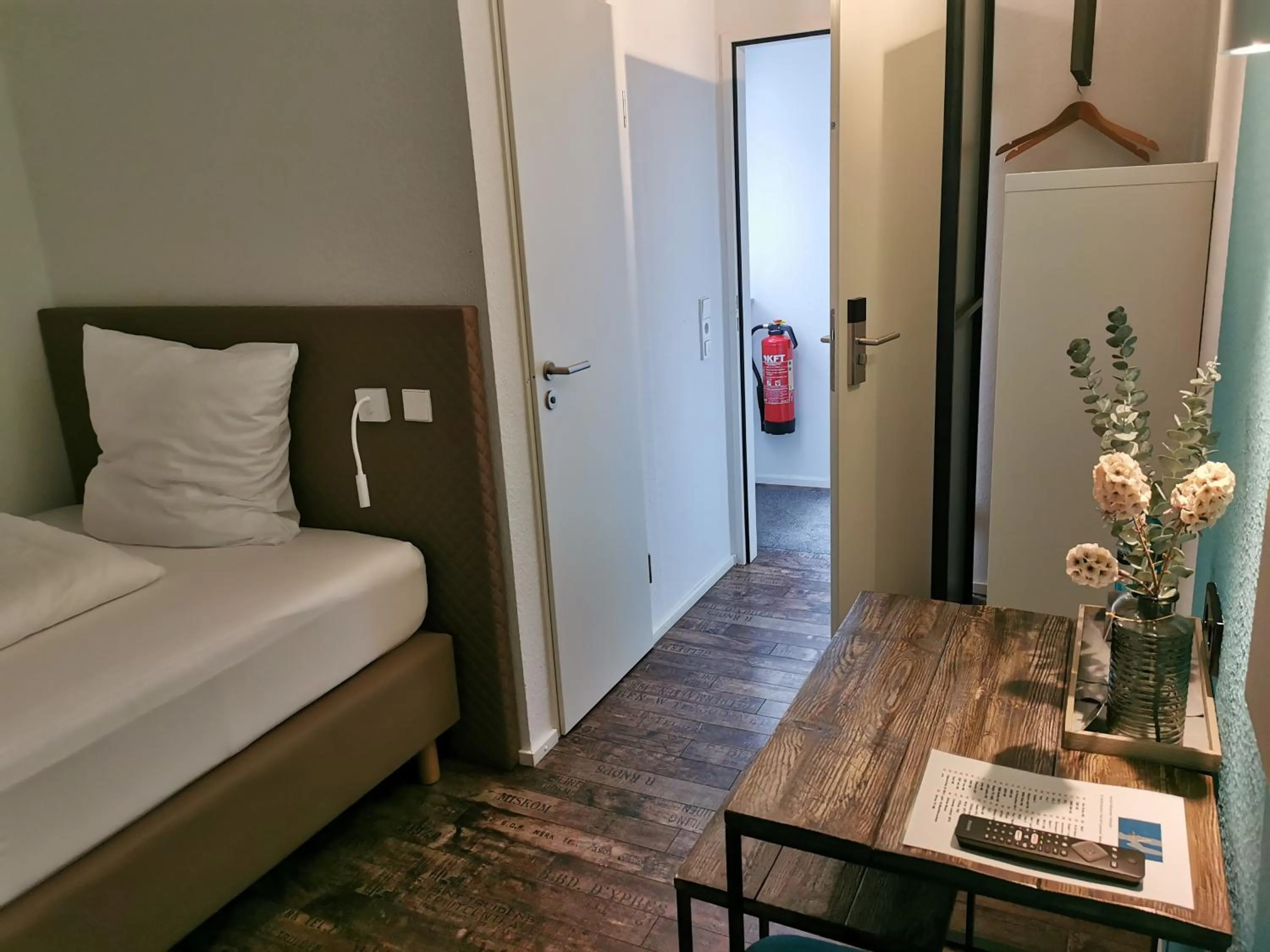 Photo of the whole room, Bed in Akteon Hotel