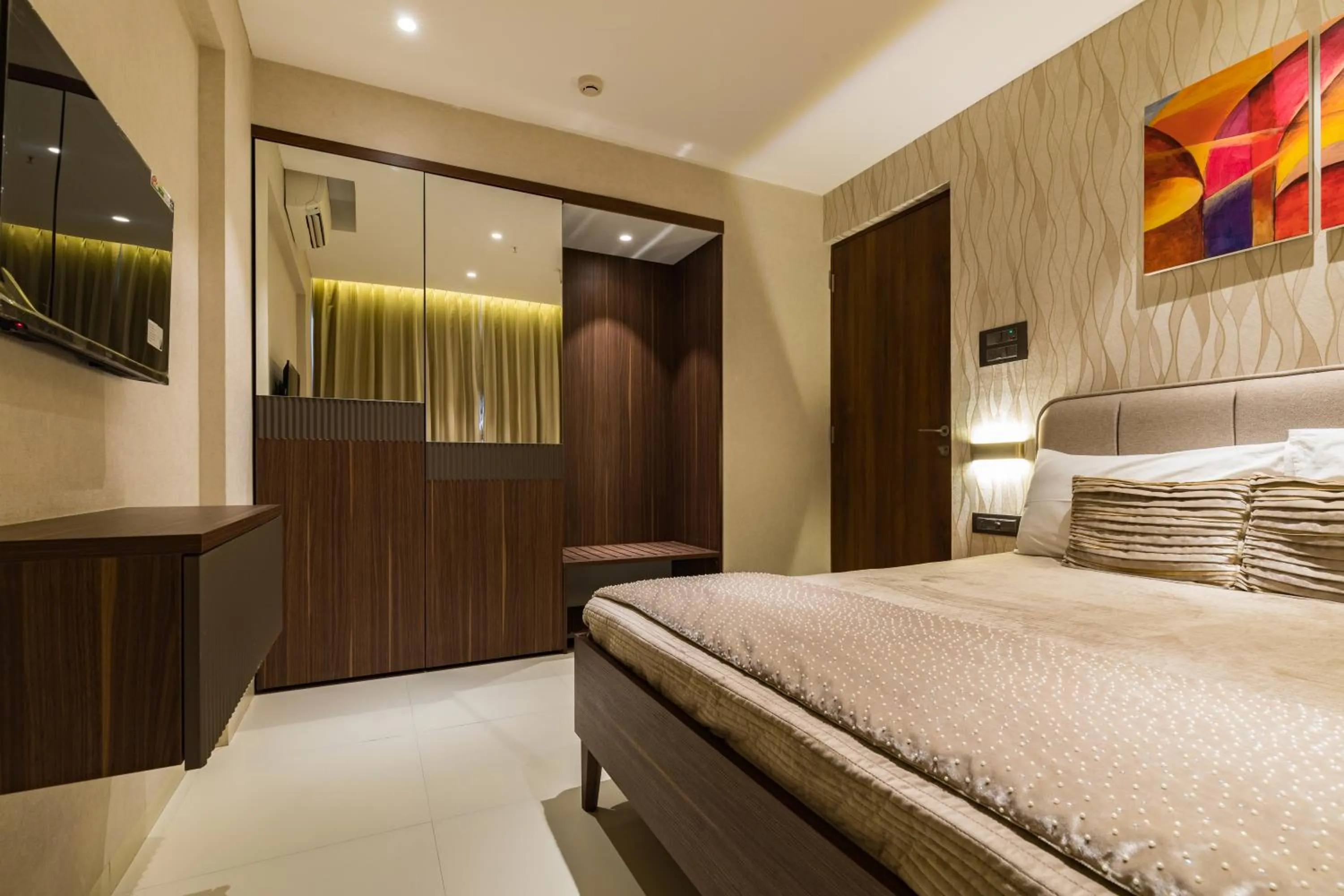 Bed in AR Suites Jewels Royale - Koregaon Park NX