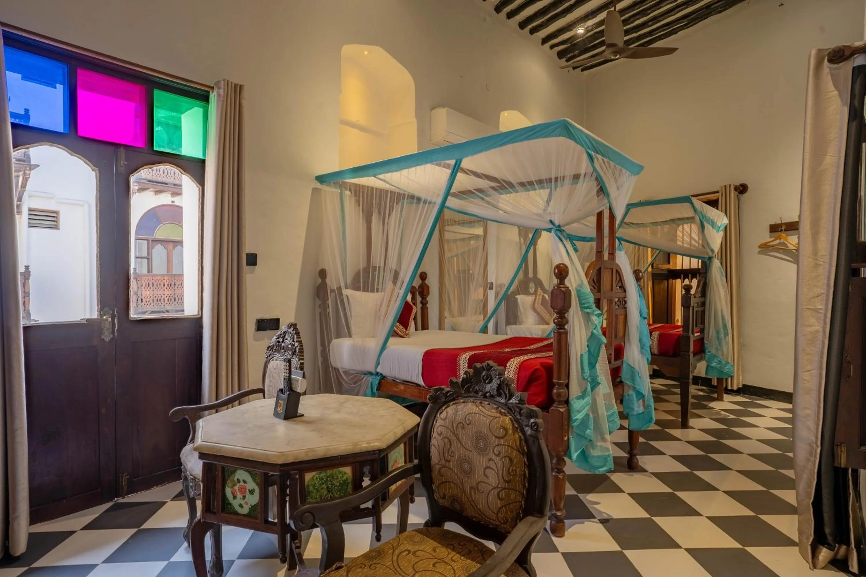Bedroom in Dhow Palace Hotel