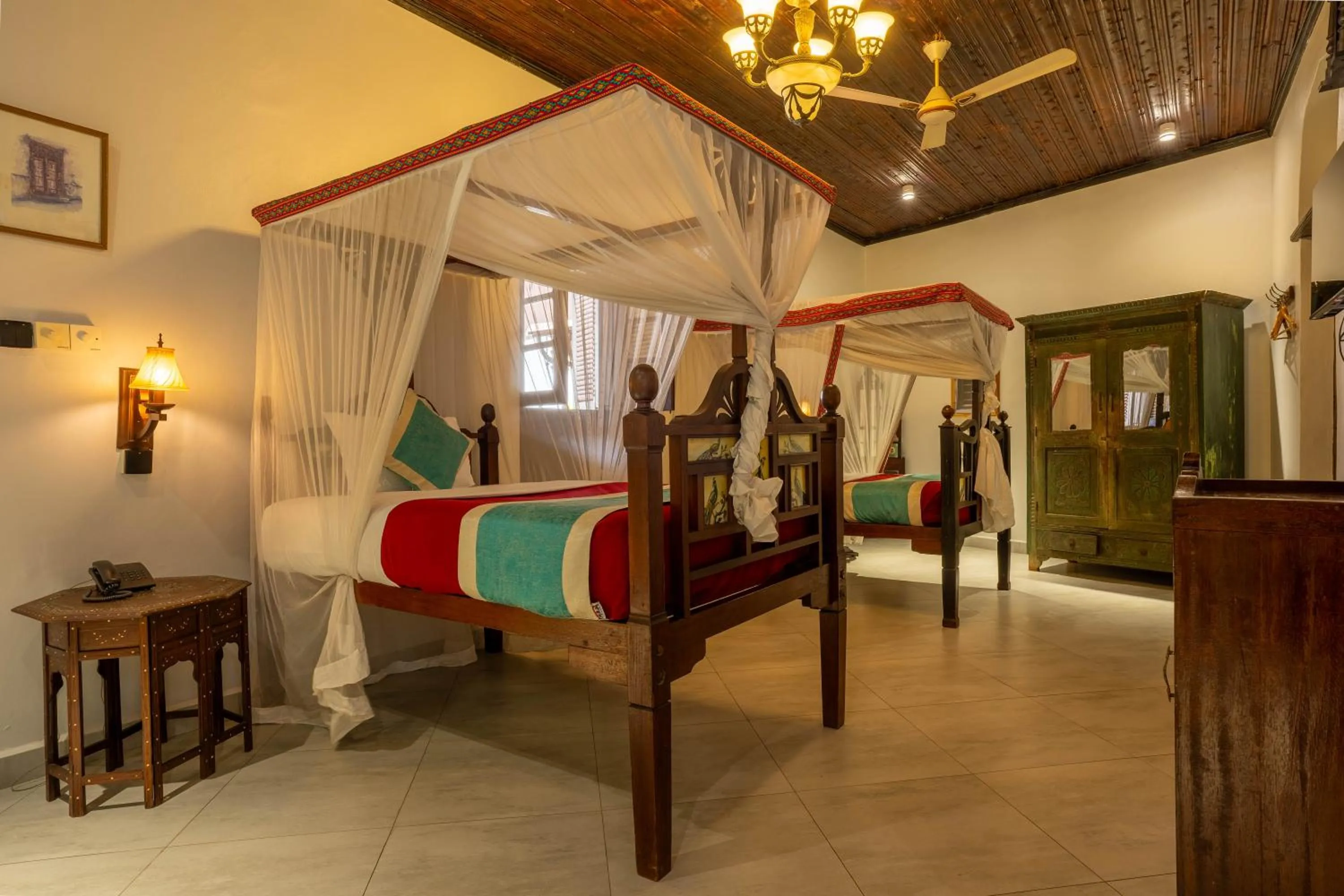 Bed in Dhow Palace Hotel