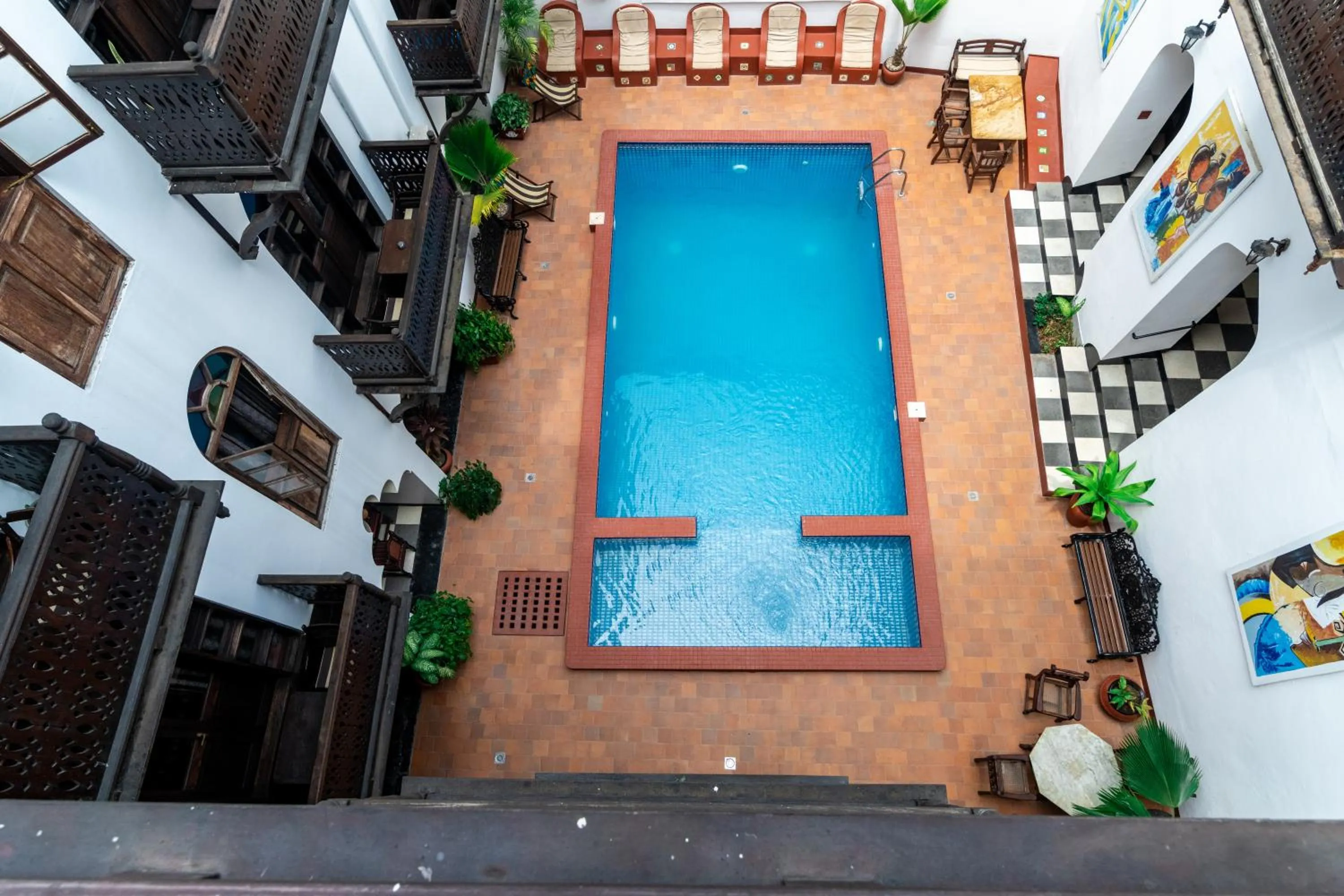 Swimming pool in Dhow Palace Hotel