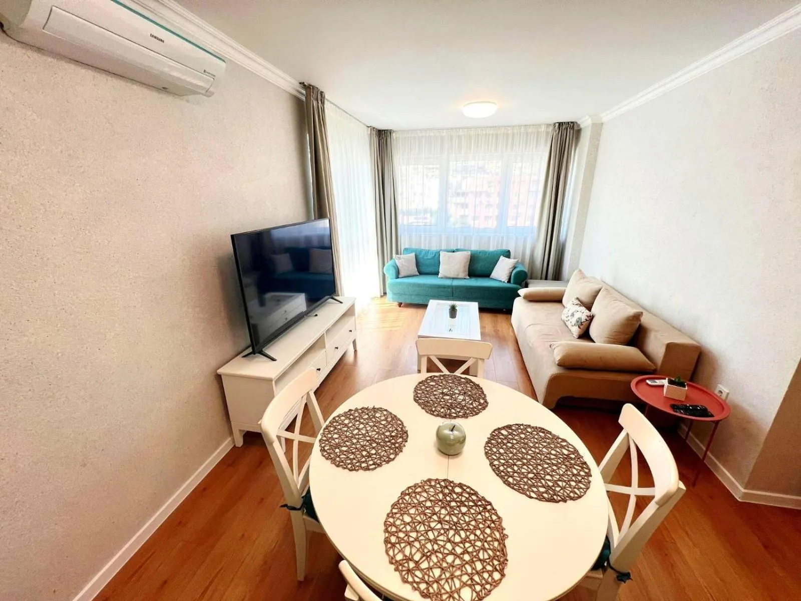 TV and multimedia in PAPAYA APARTMENTS