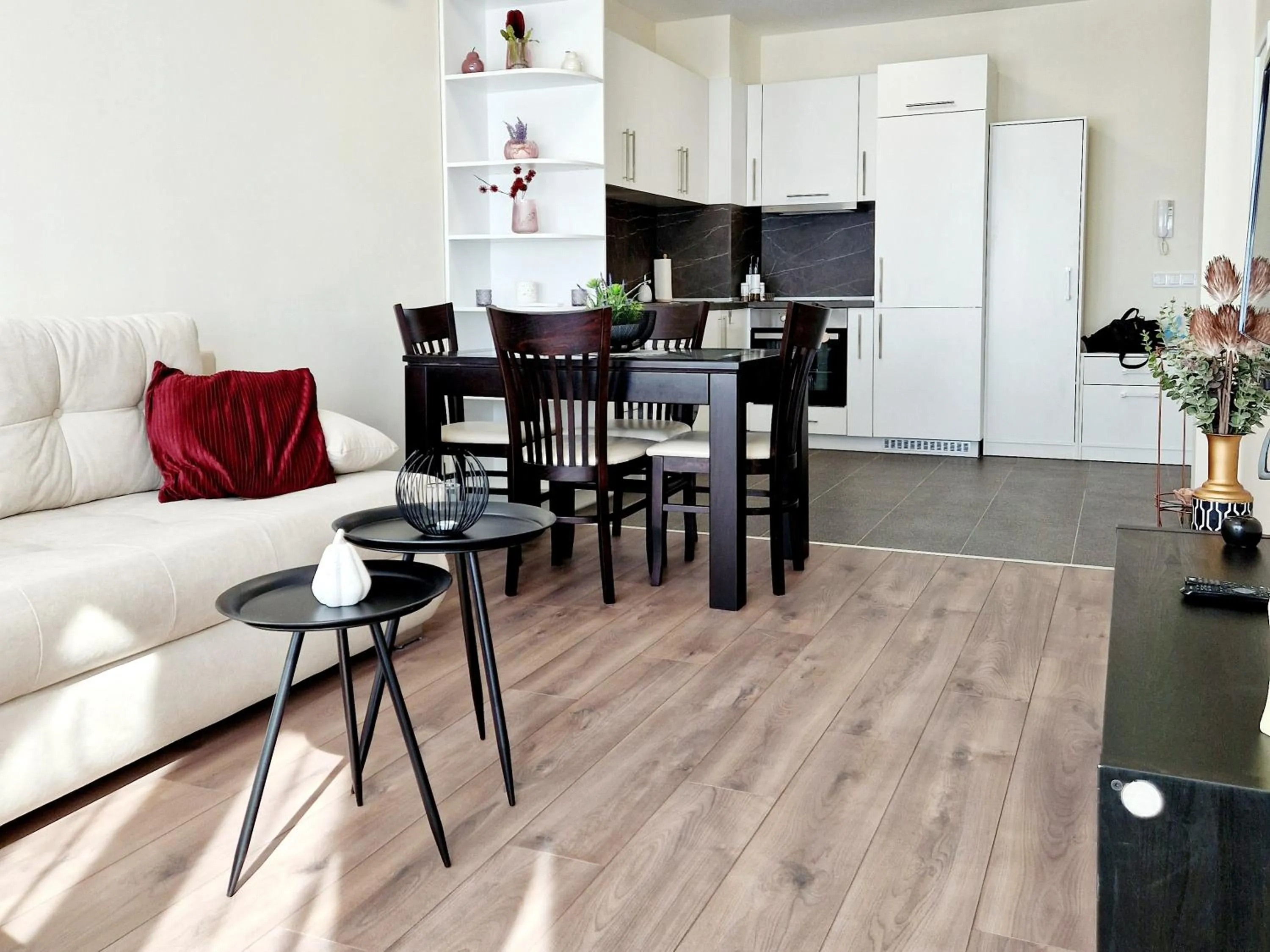 Kitchen or kitchenette in PAPAYA APARTMENTS