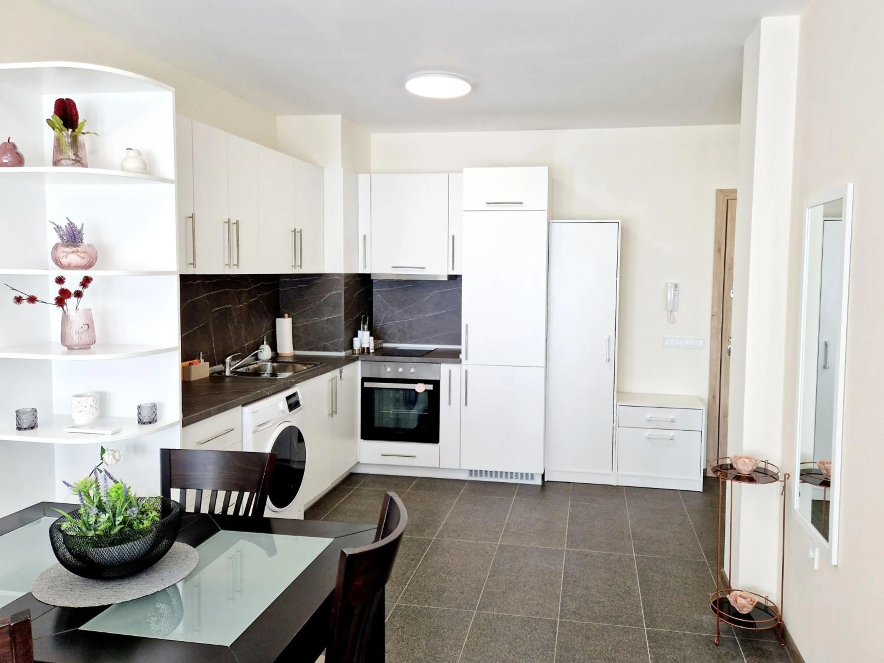 Kitchen or kitchenette in PAPAYA APARTMENTS