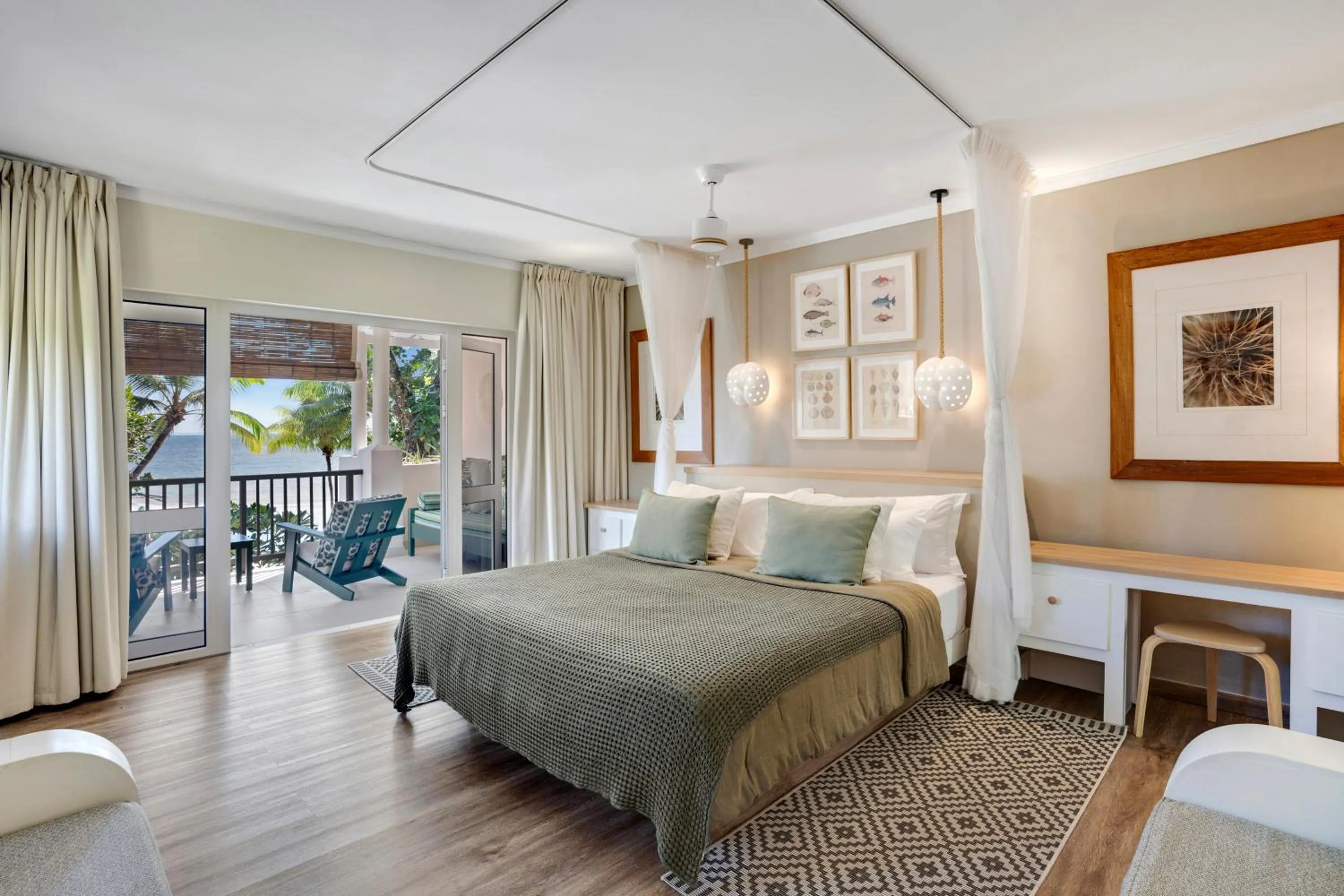 Balcony/Terrace, Bed in Indian Ocean Lodge