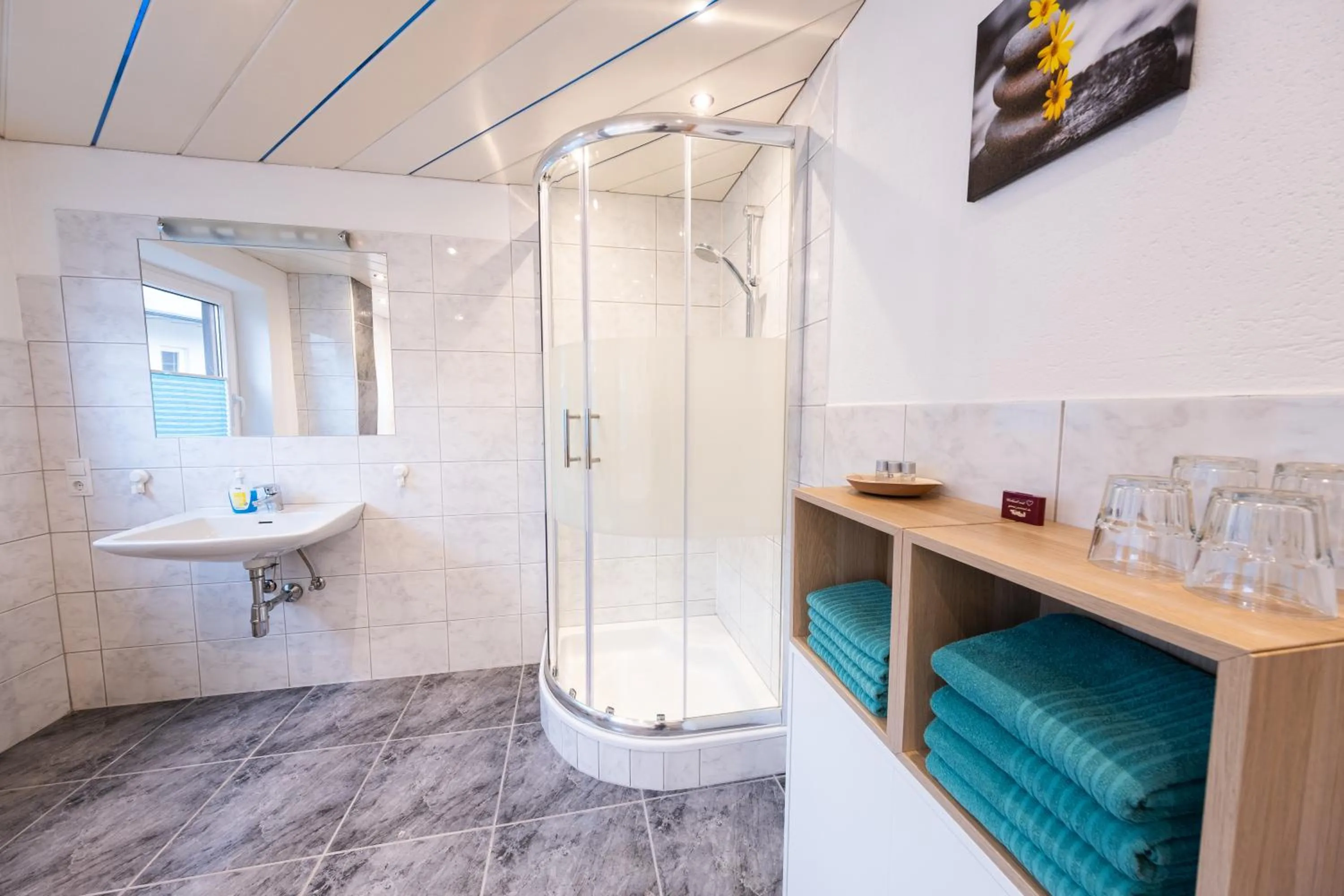 Shower in Ferienwohnungen Hochserles