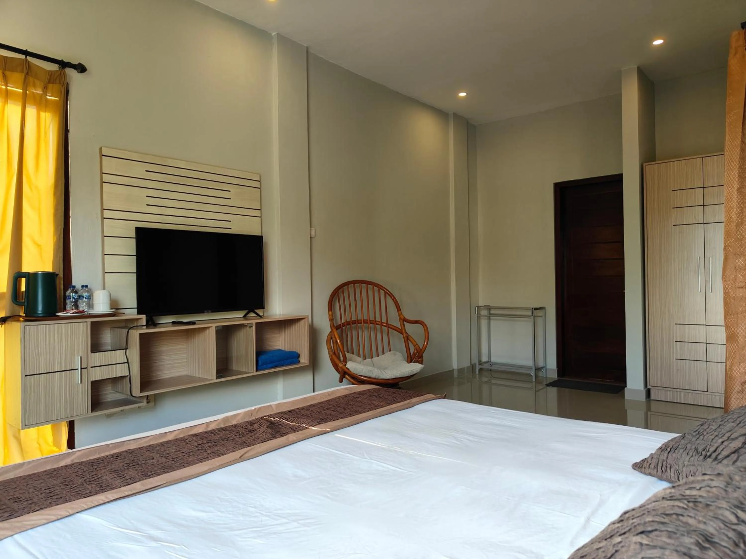 TV and multimedia, Bed in Puri Sadewa Balangan