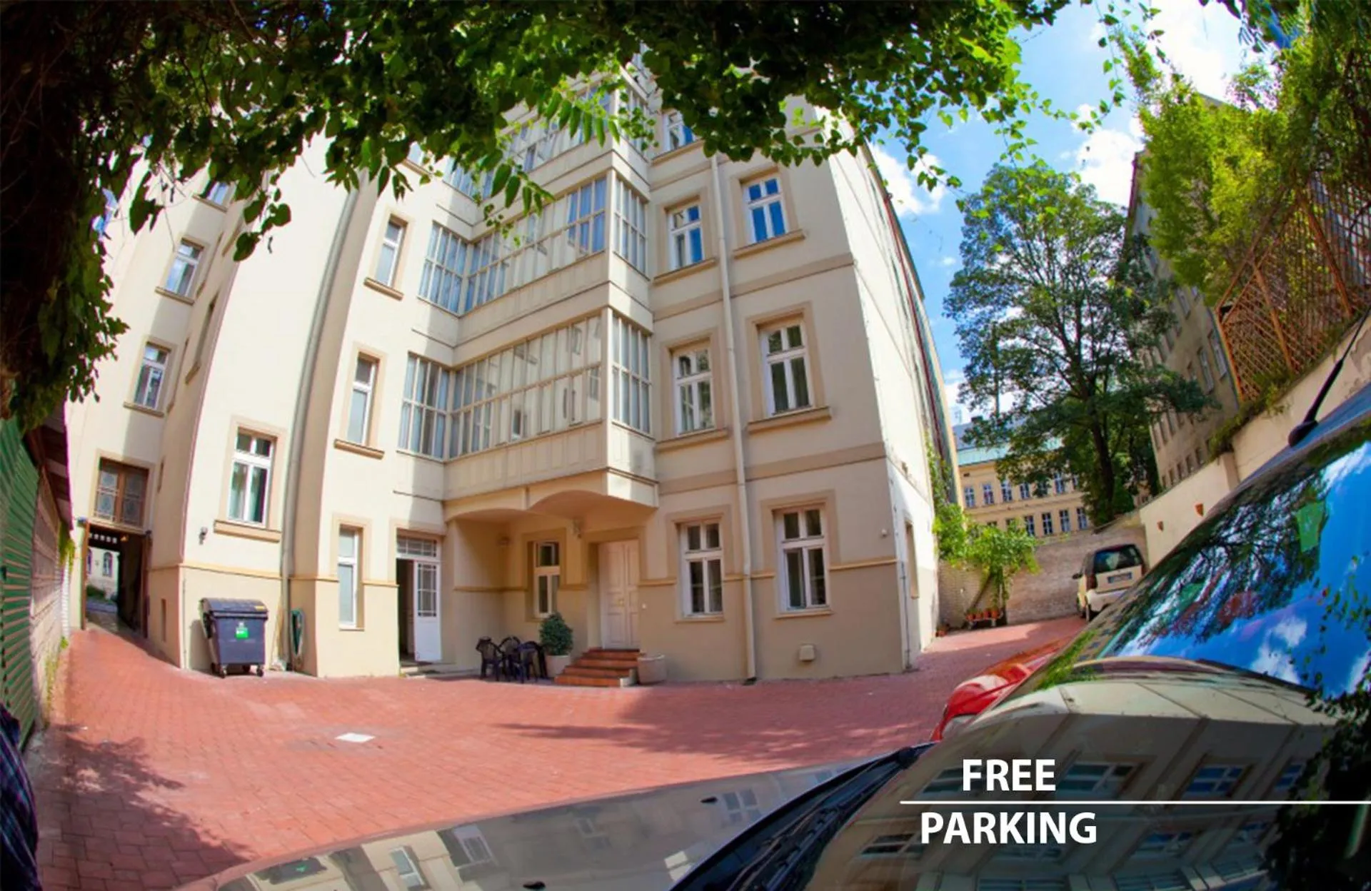 Parking in Louis Leger - Czech Leading Hotels