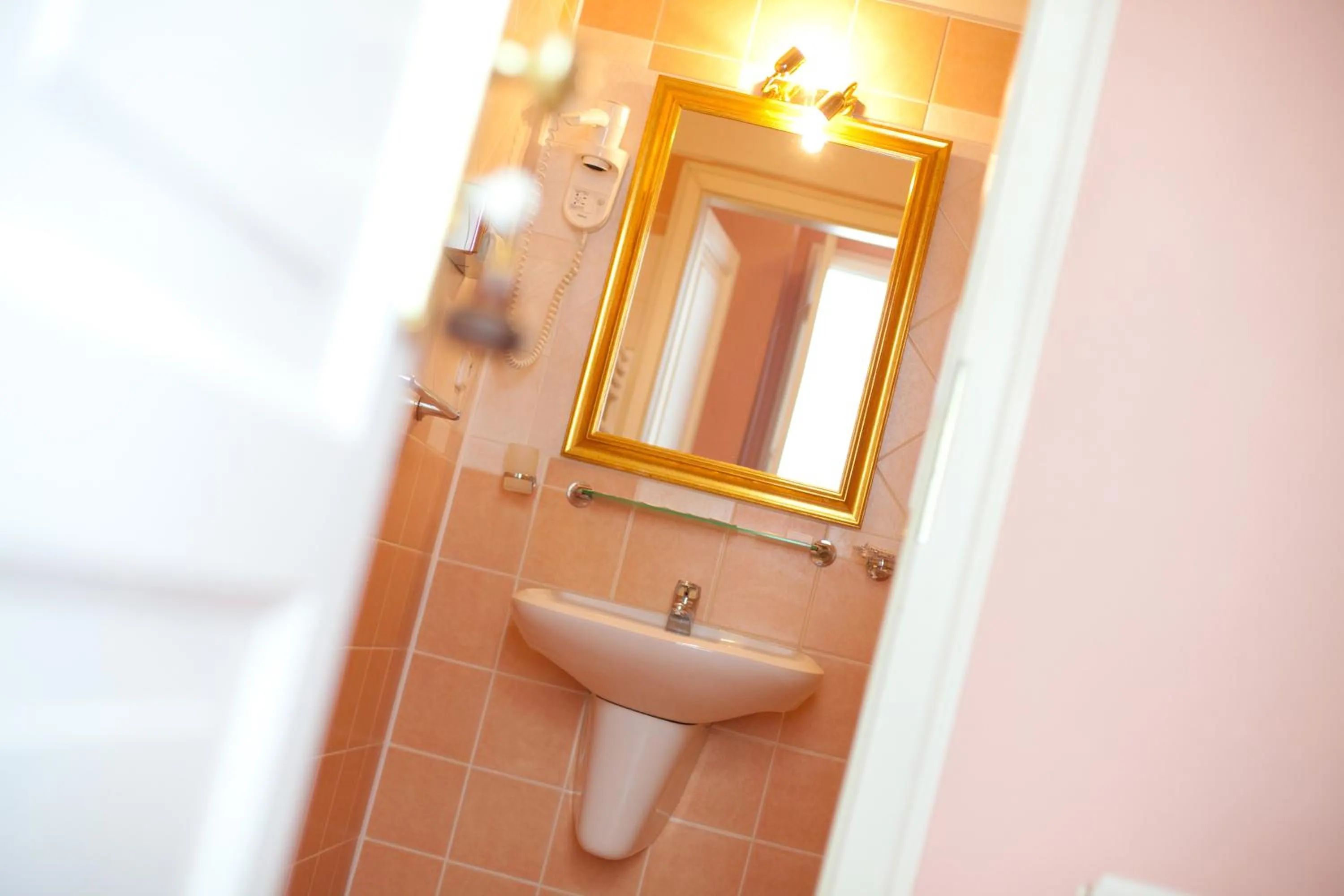 Bathroom in Louis Leger - Czech Leading Hotels