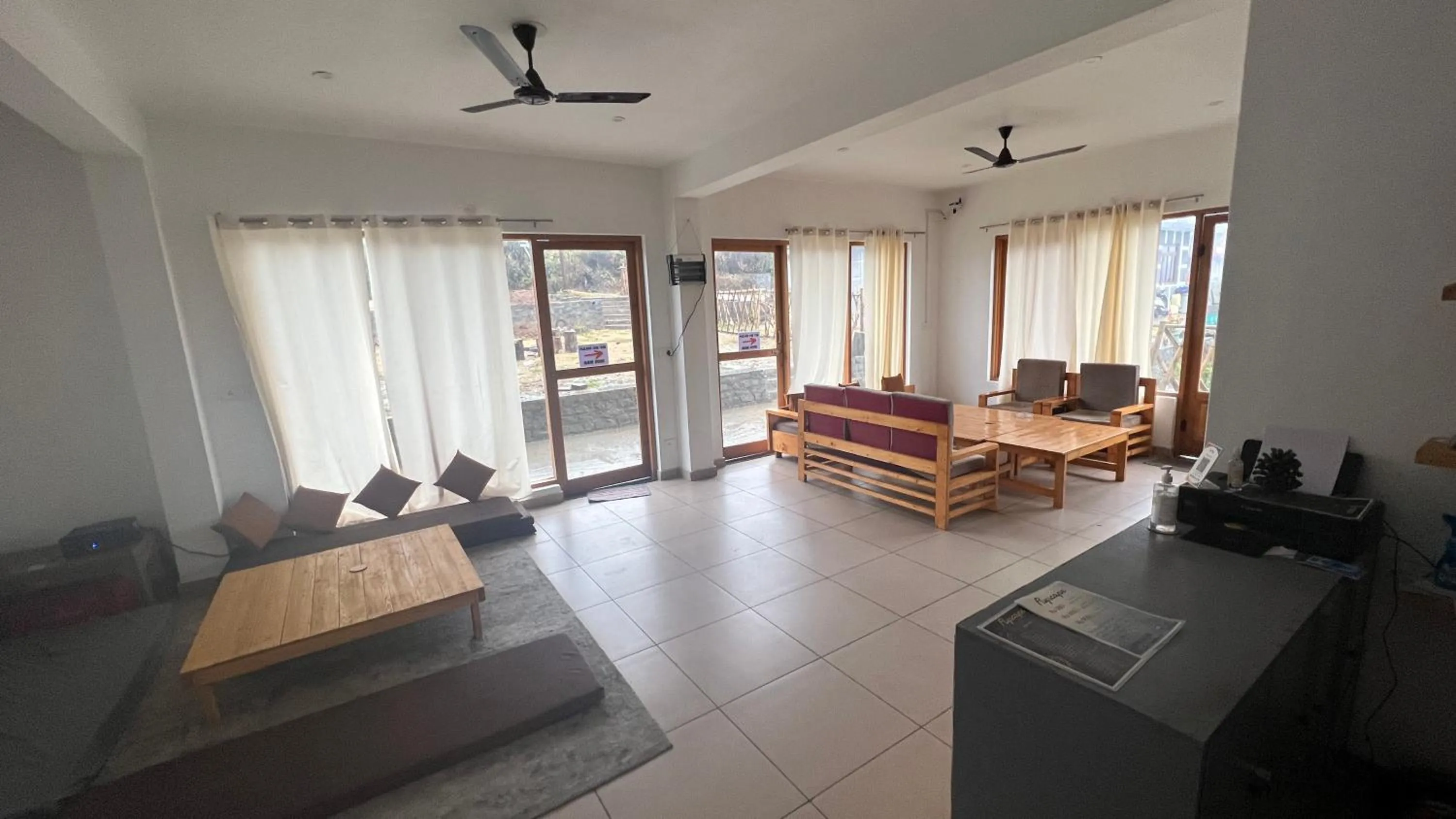 Lobby or reception in Flyscape