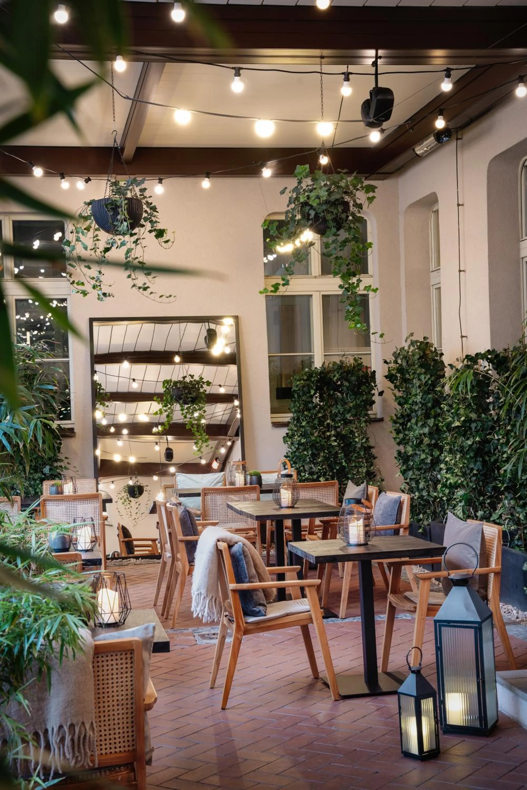 Restaurant/places to eat in Falkensteiner Boutique Hotel Prague