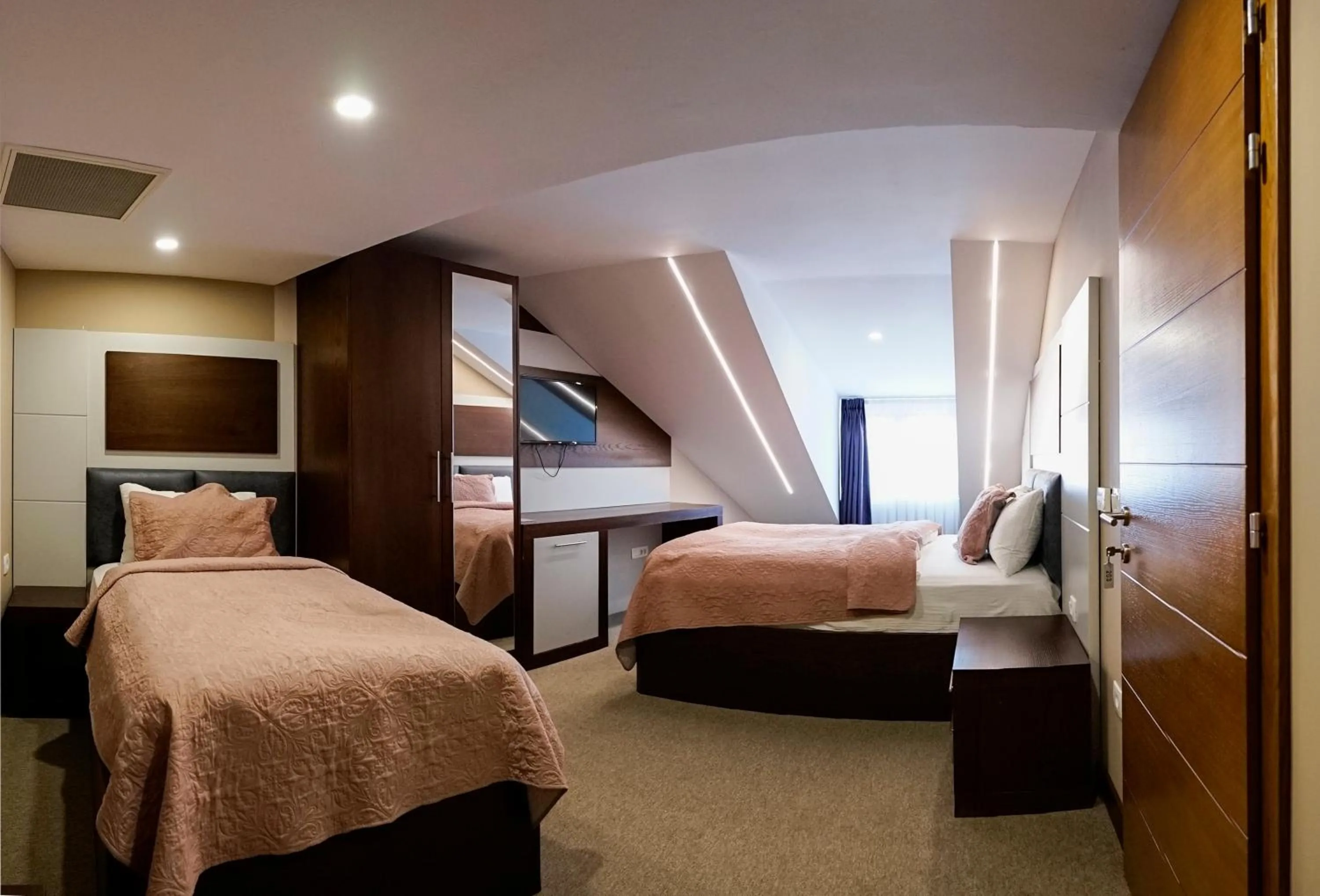 Bed in Hotel Prizreni