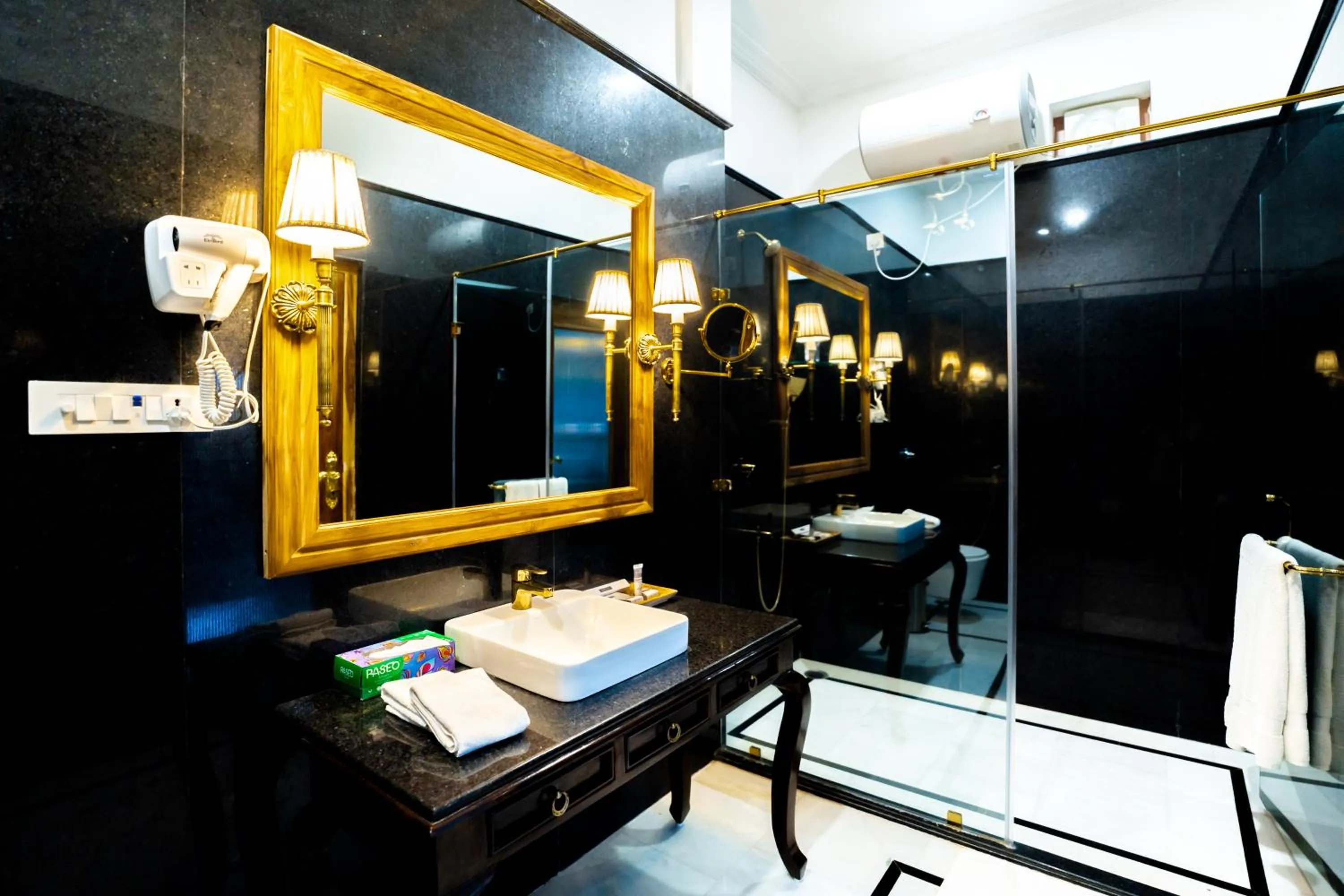 Shower in The Gulaal