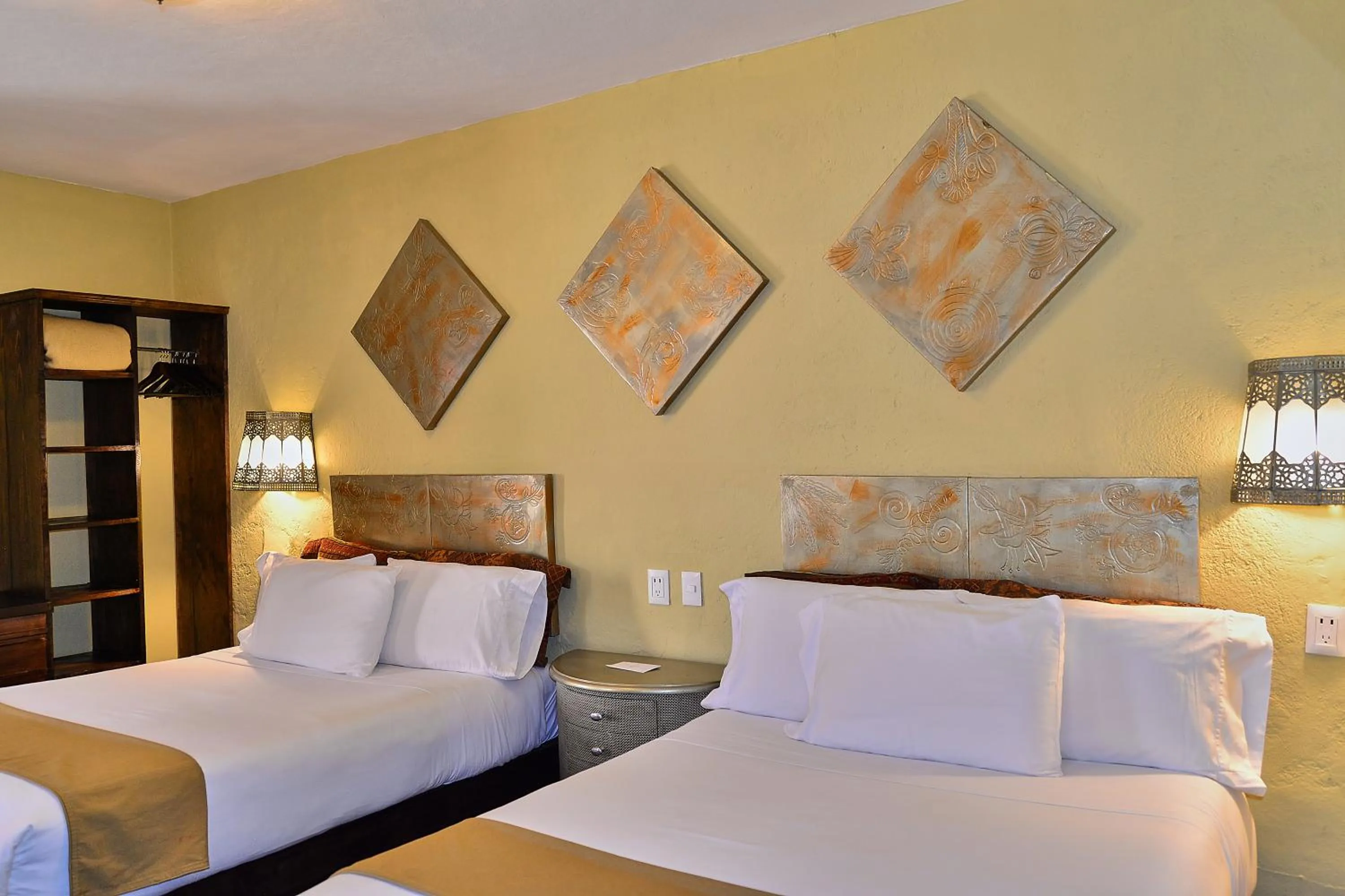 Bed in Hotel Mesones 49