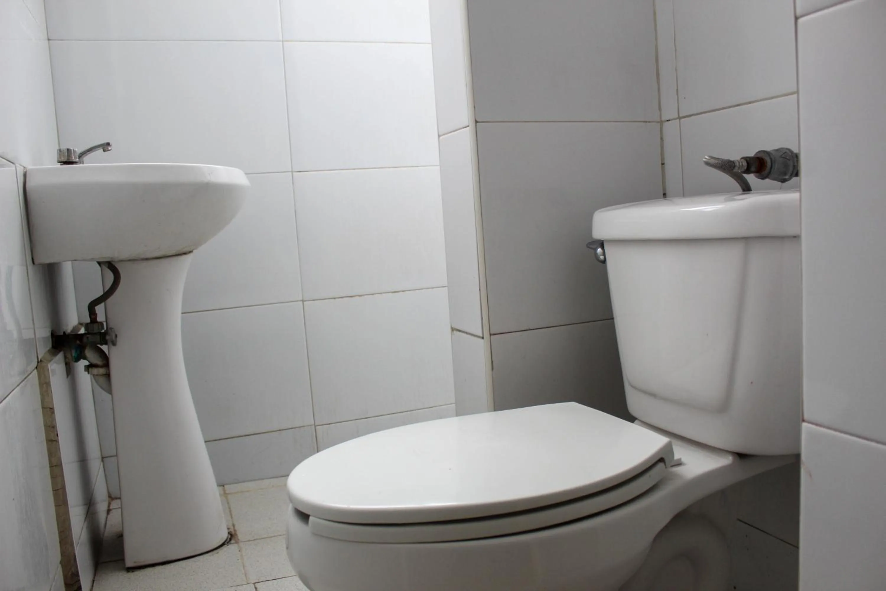 Bathroom in Hotel Regis