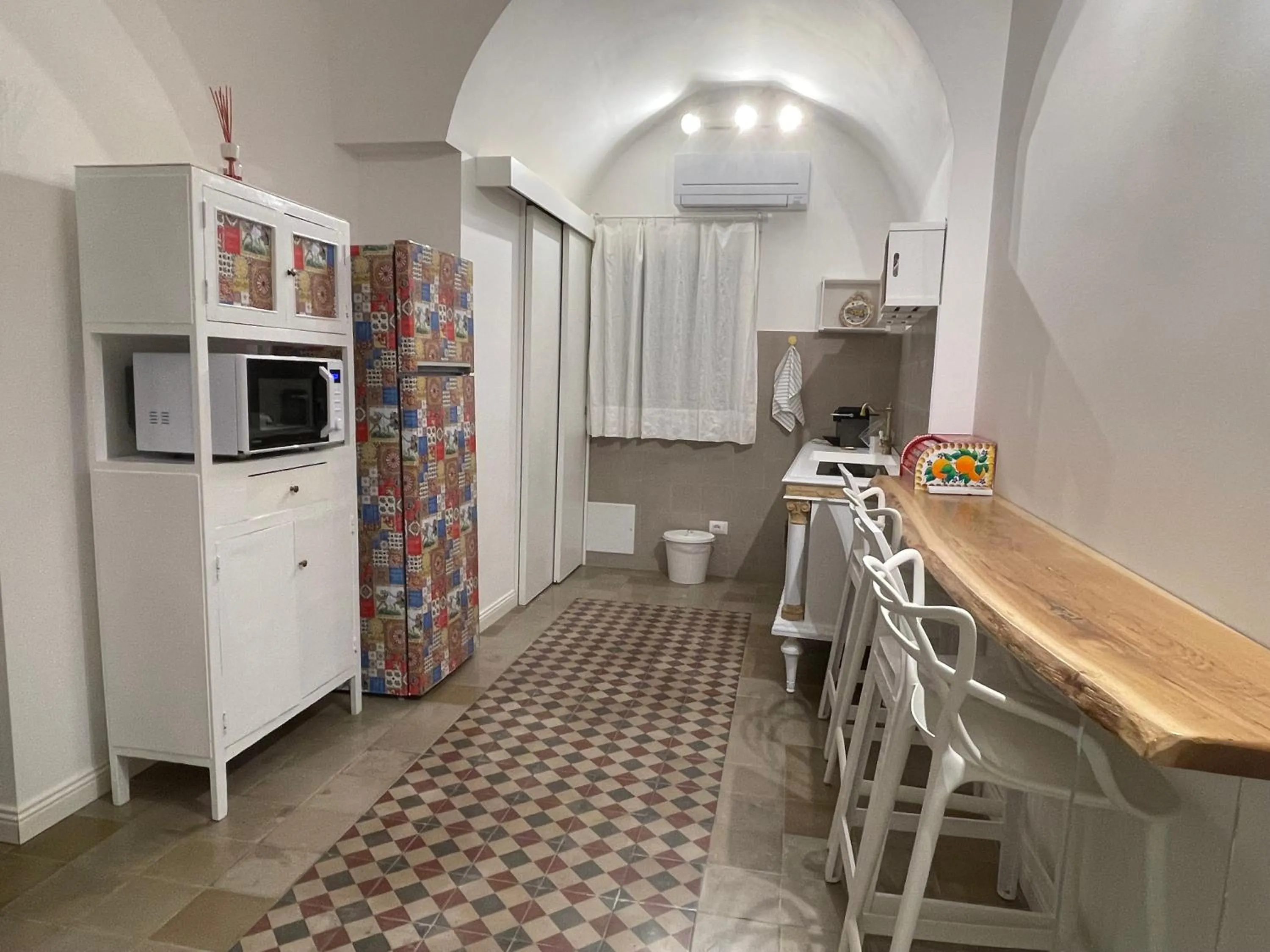Kitchen or kitchenette in Sikelia-sicilian rooms