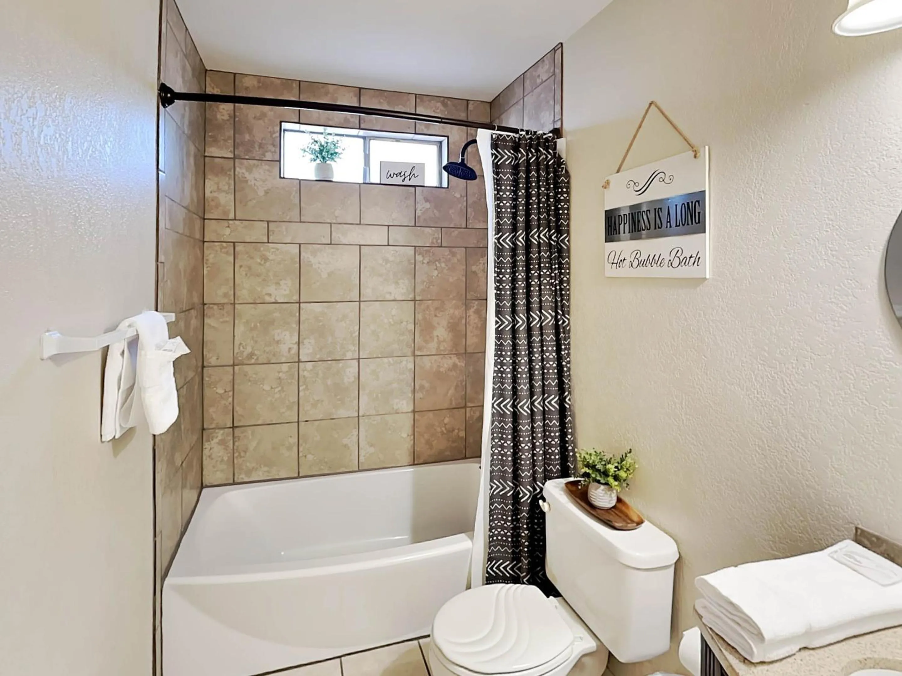 Property building in Elks Landing