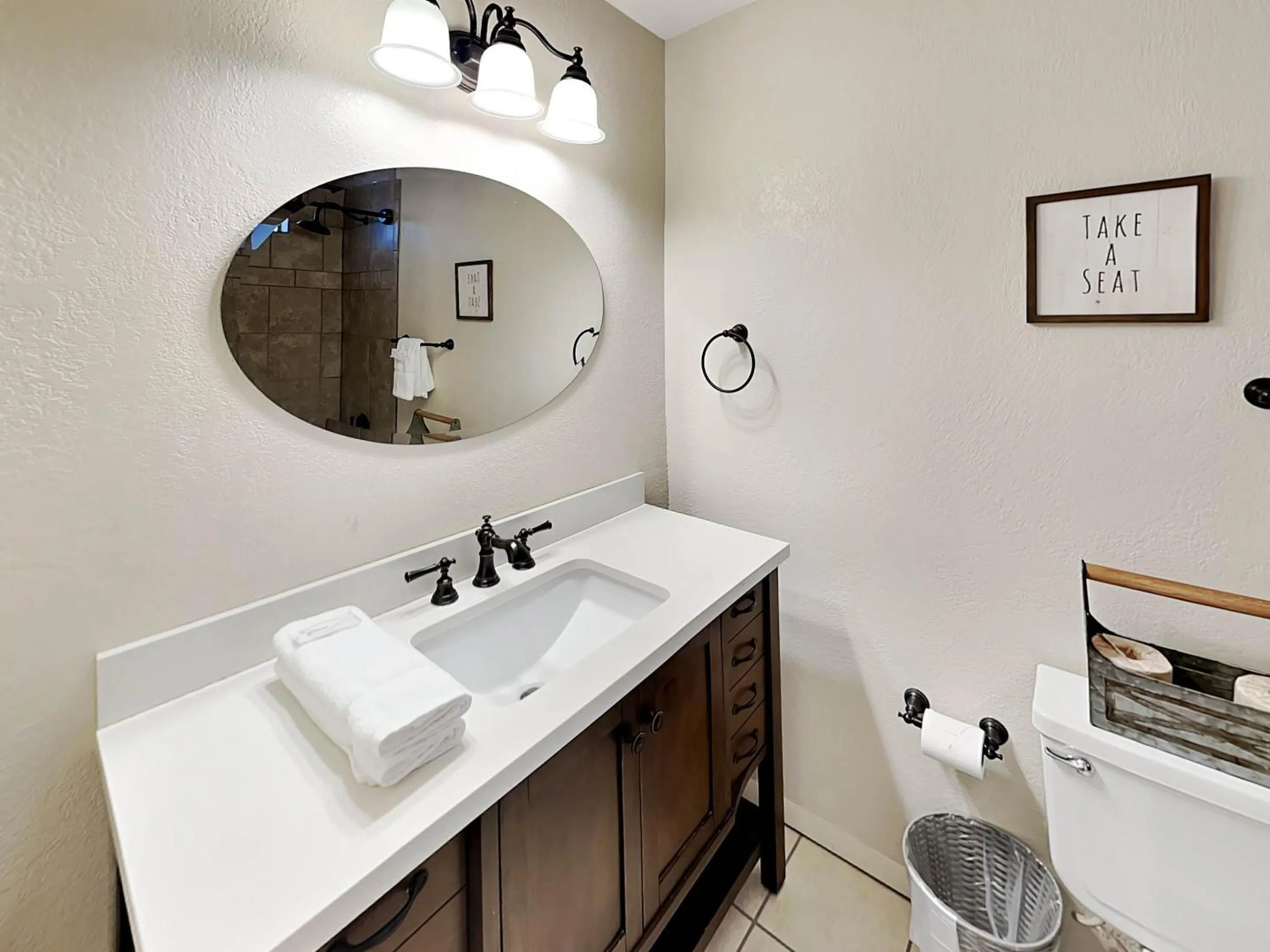 Property building in Elks Landing