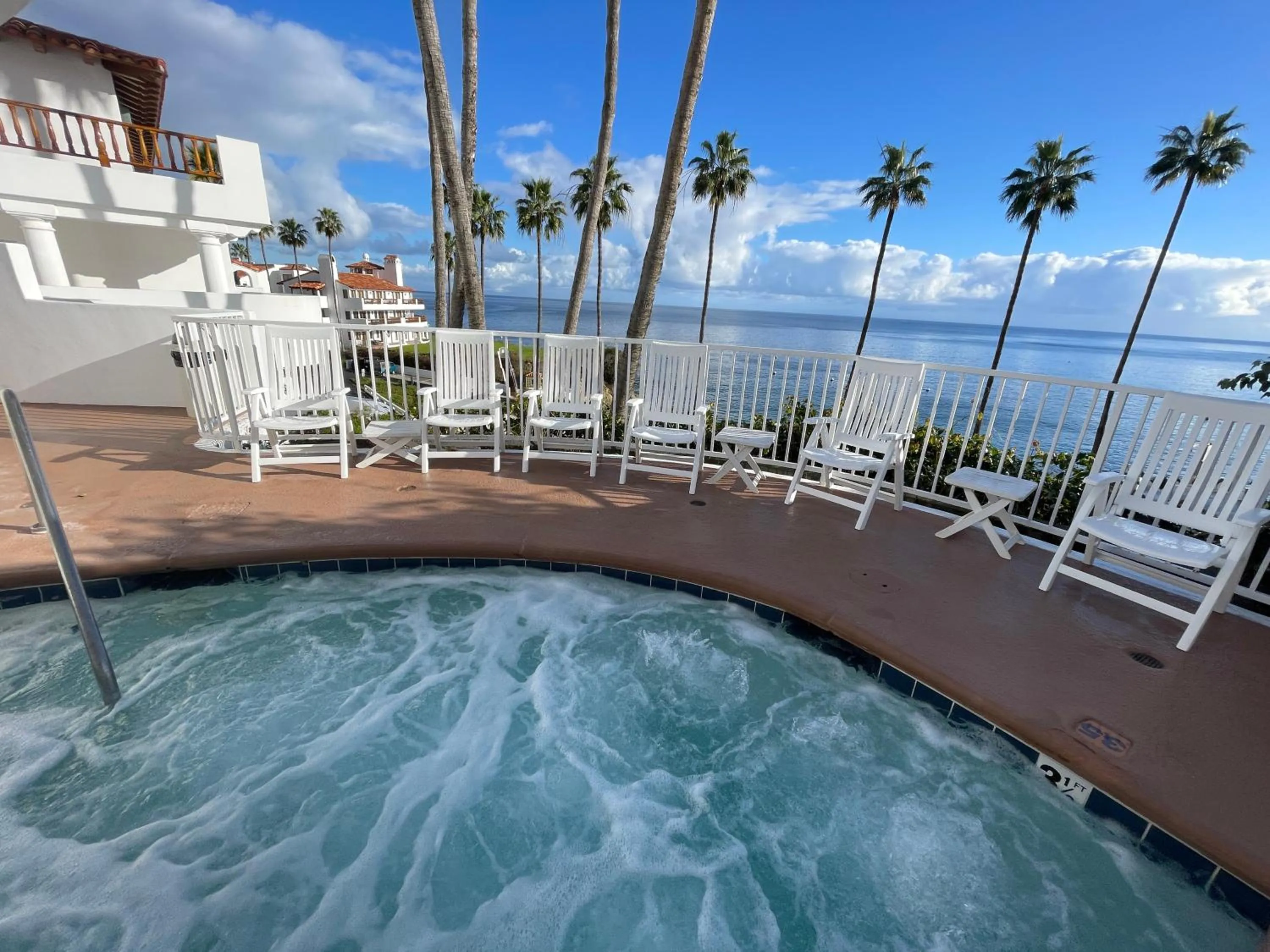 Sea view in Oceanfront villa w One of a kind Amazing View