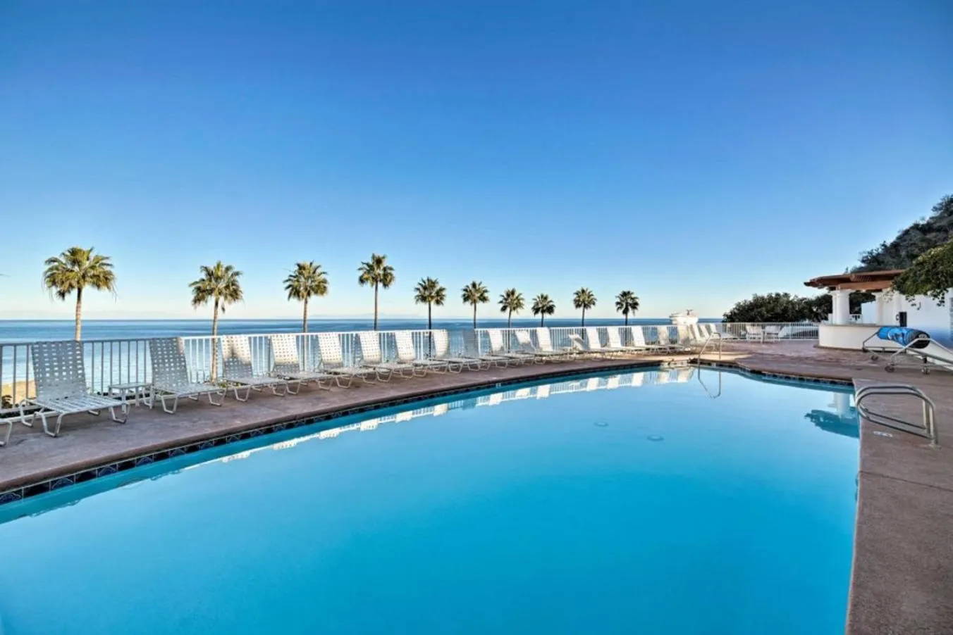 Sea view in Oceanfront villa w One of a kind Amazing View