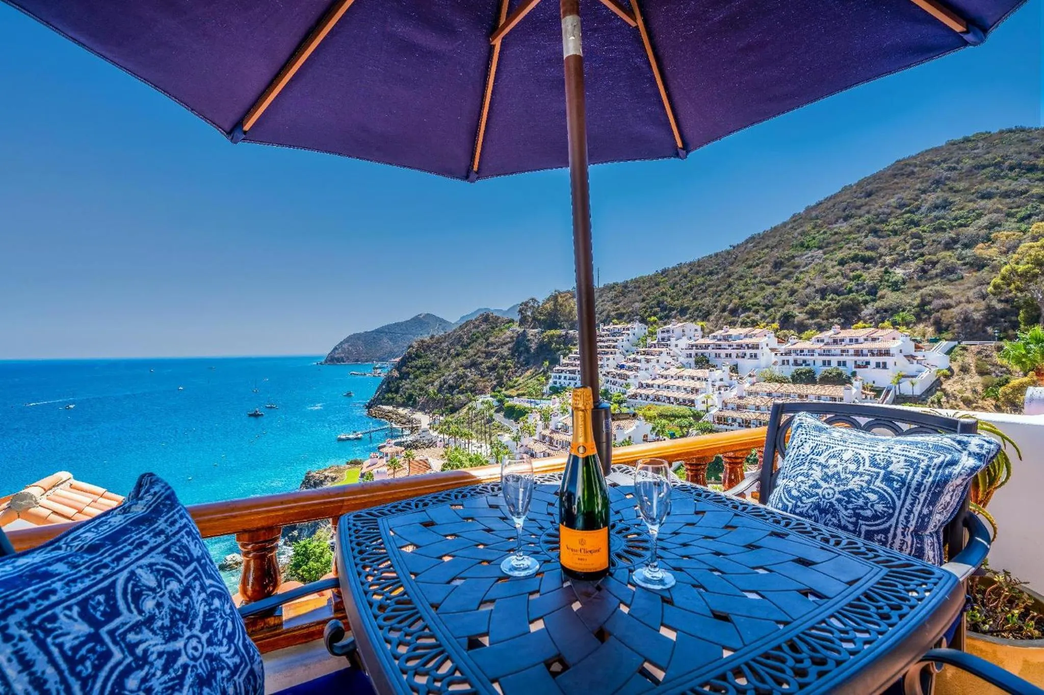 Oceanfront villa w One of a kind Amazing View