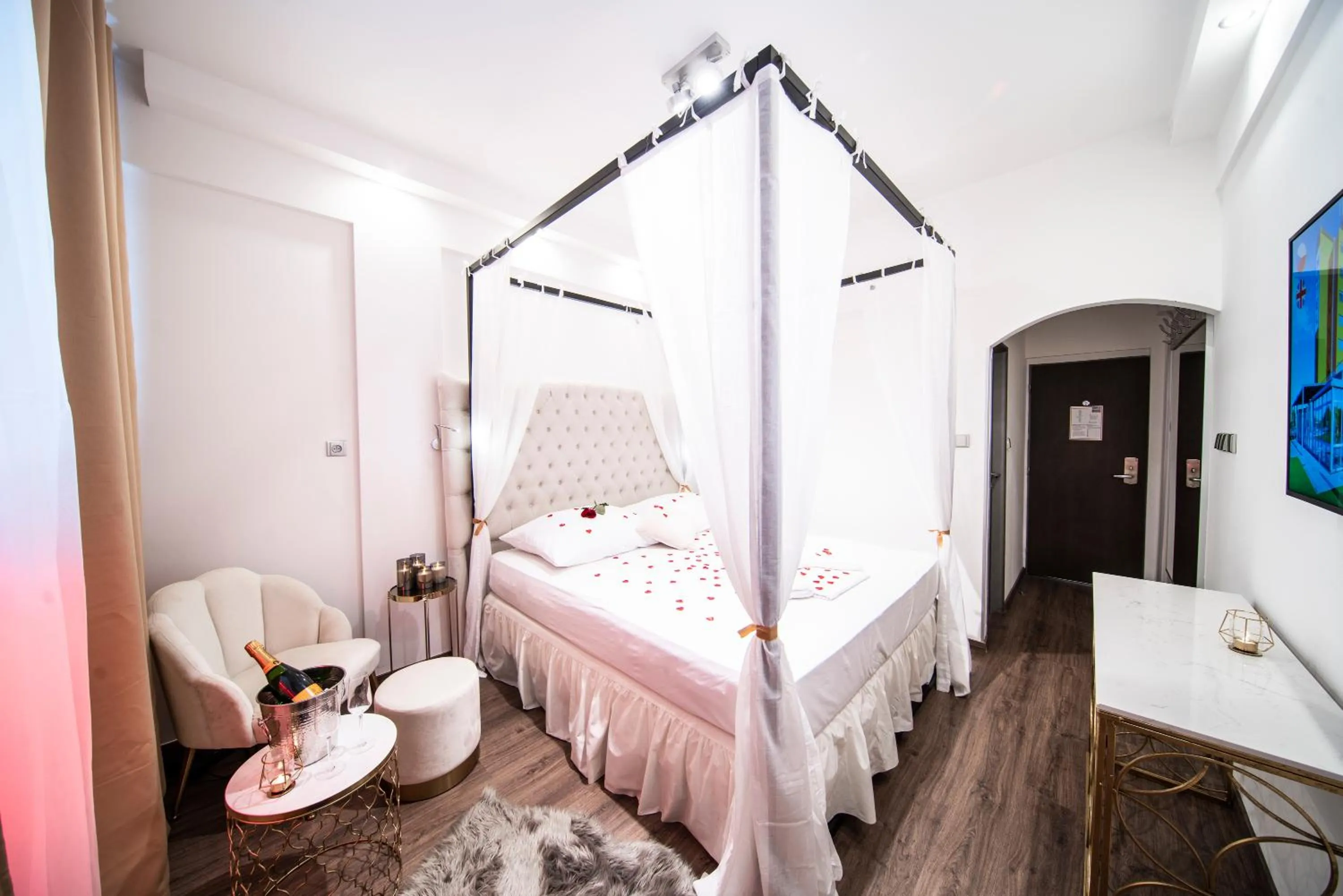 Bed in Hotel Aura Design & Garden Pool