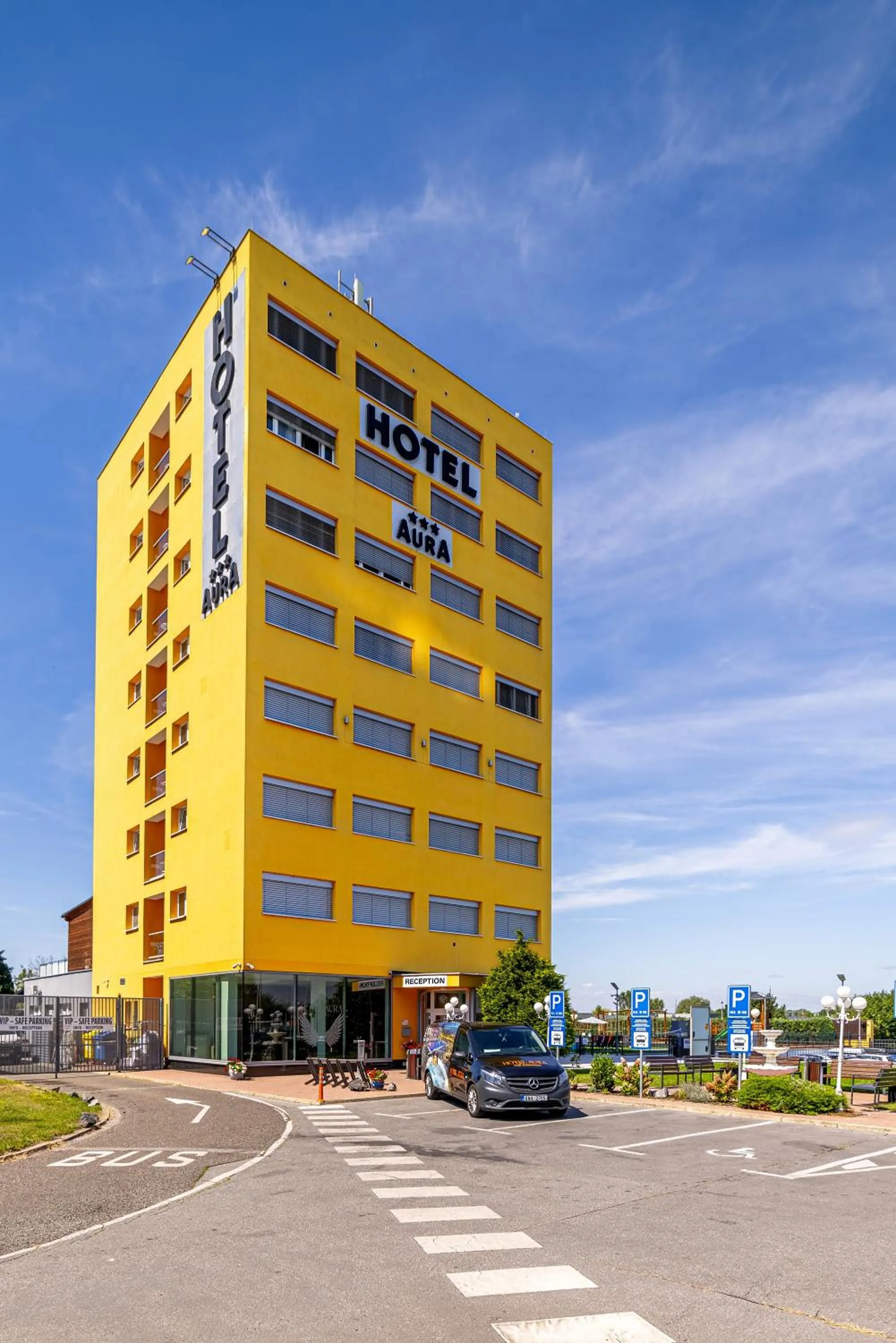 Property building in Hotel Aura Design & Garden Pool