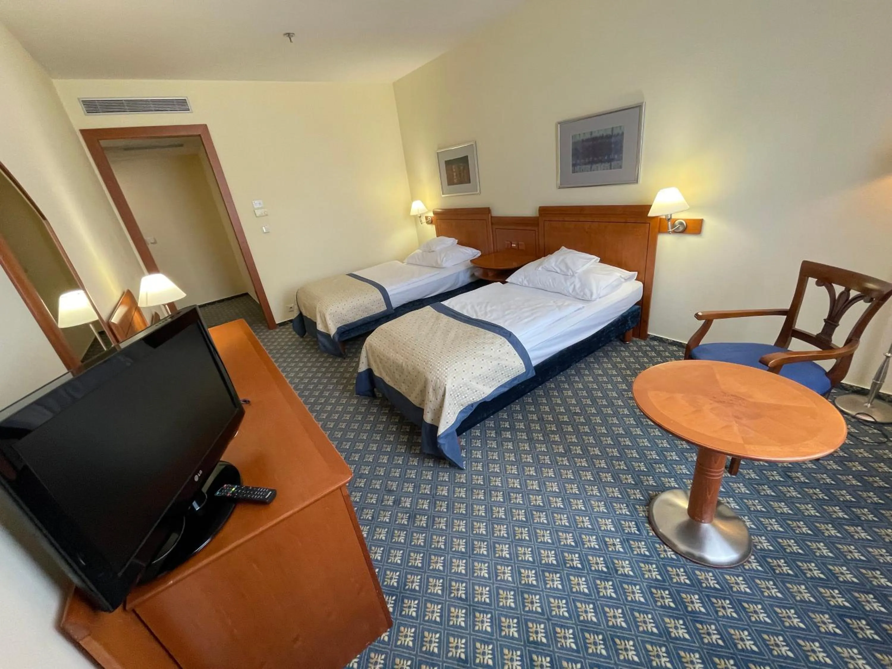 Bedroom, Bed in Ramada Prague City Centre