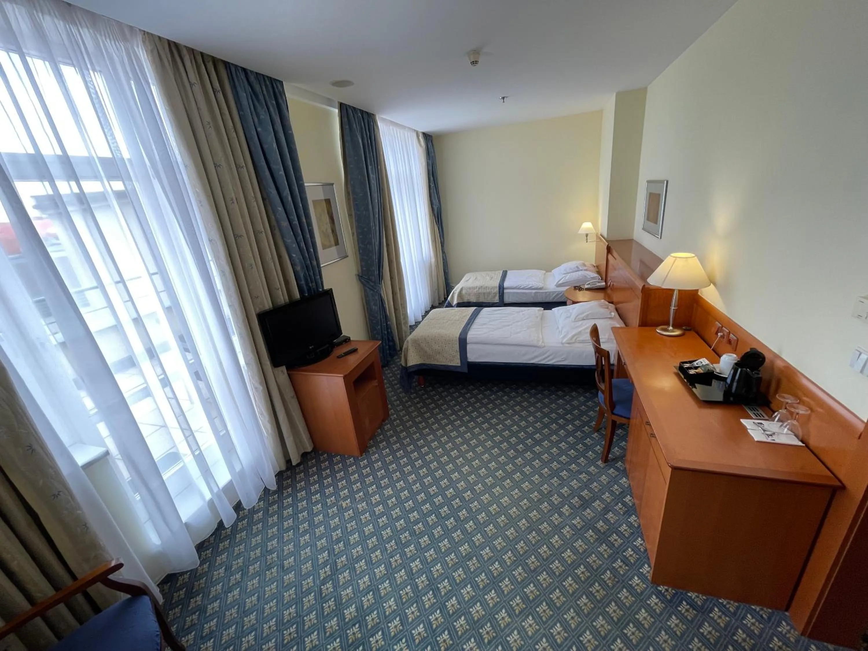 Bedroom, Bed in Ramada Prague City Centre