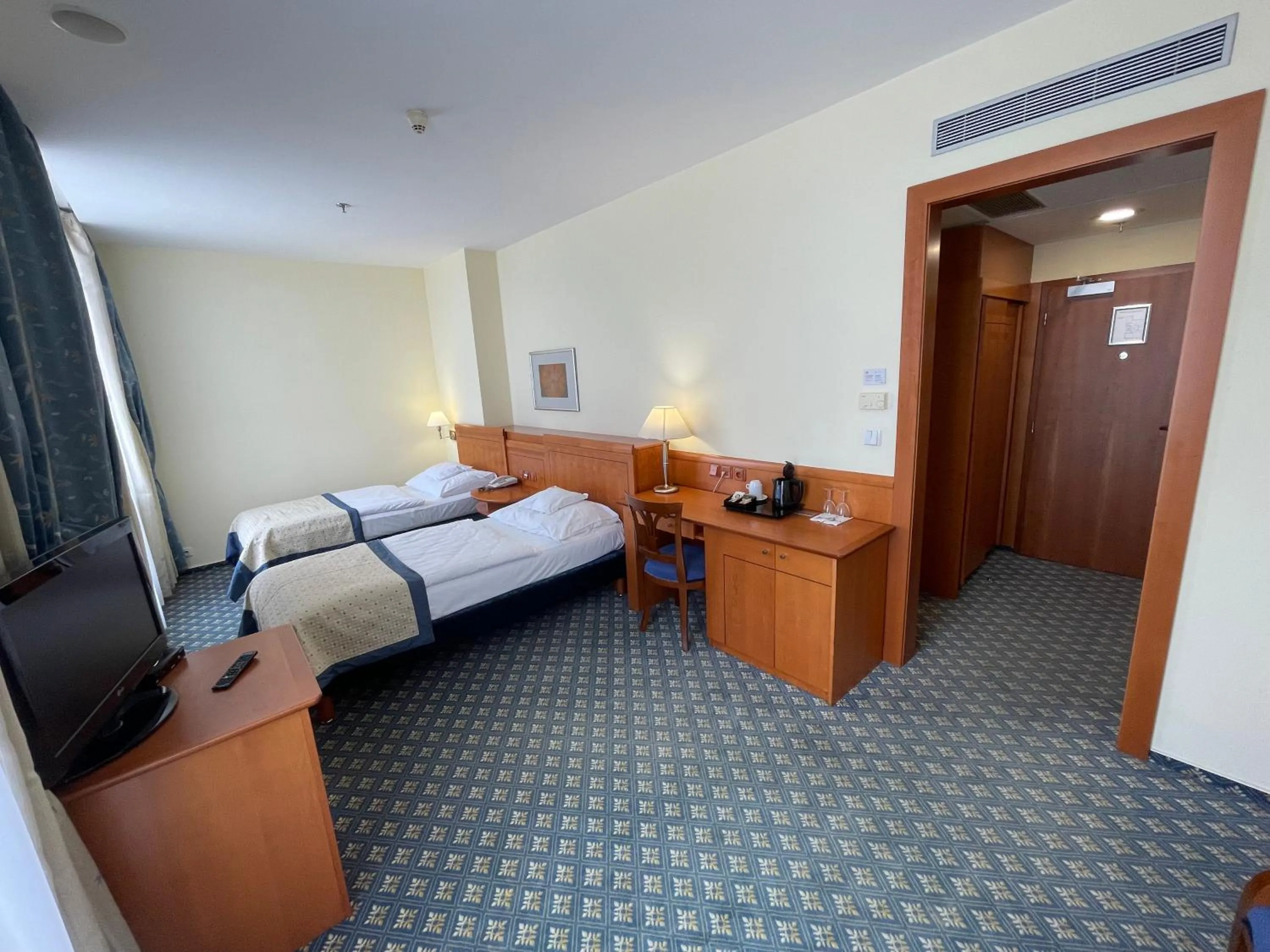 Bedroom, Bed in Ramada Prague City Centre