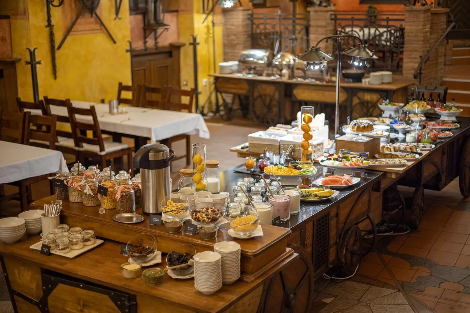 Breakfast in Pytloun Old Armoury Hotel Prague, Stará Zbrojnice