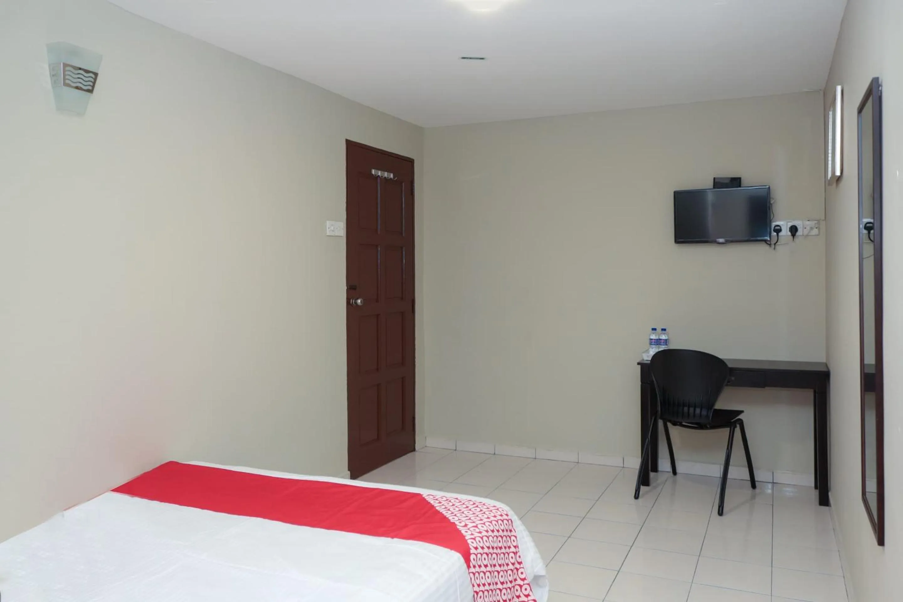 Bedroom in Hotel O Prima Saujana Budget Hotel