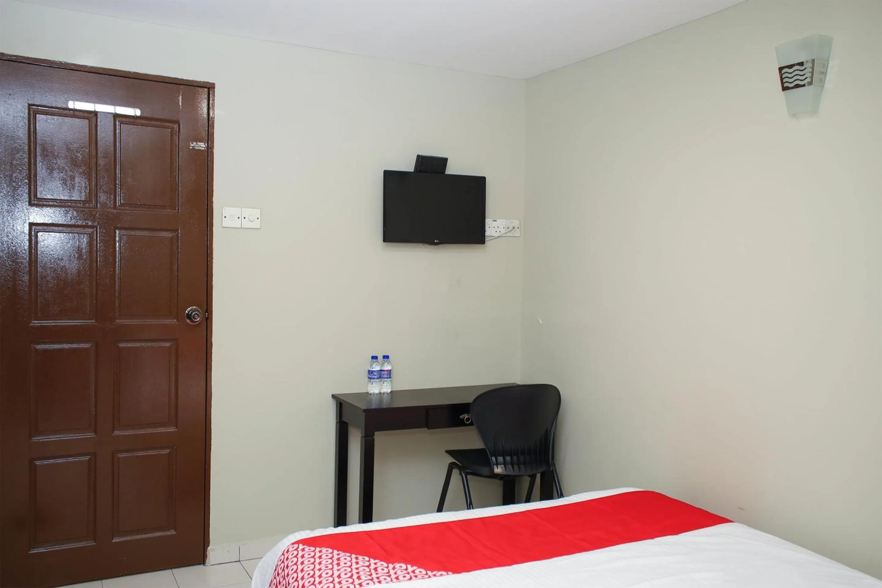 Bedroom in Hotel O Prima Saujana Budget Hotel