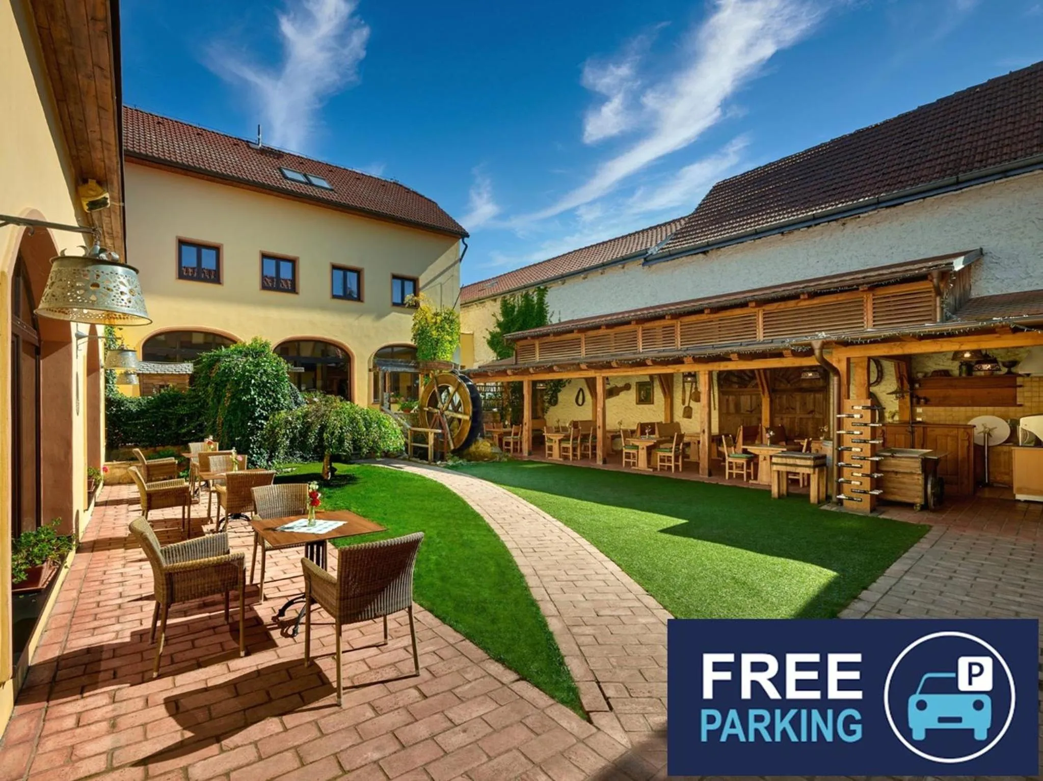 Patio in Hotel Selsky Dvur - Bohemian Village Courtyard