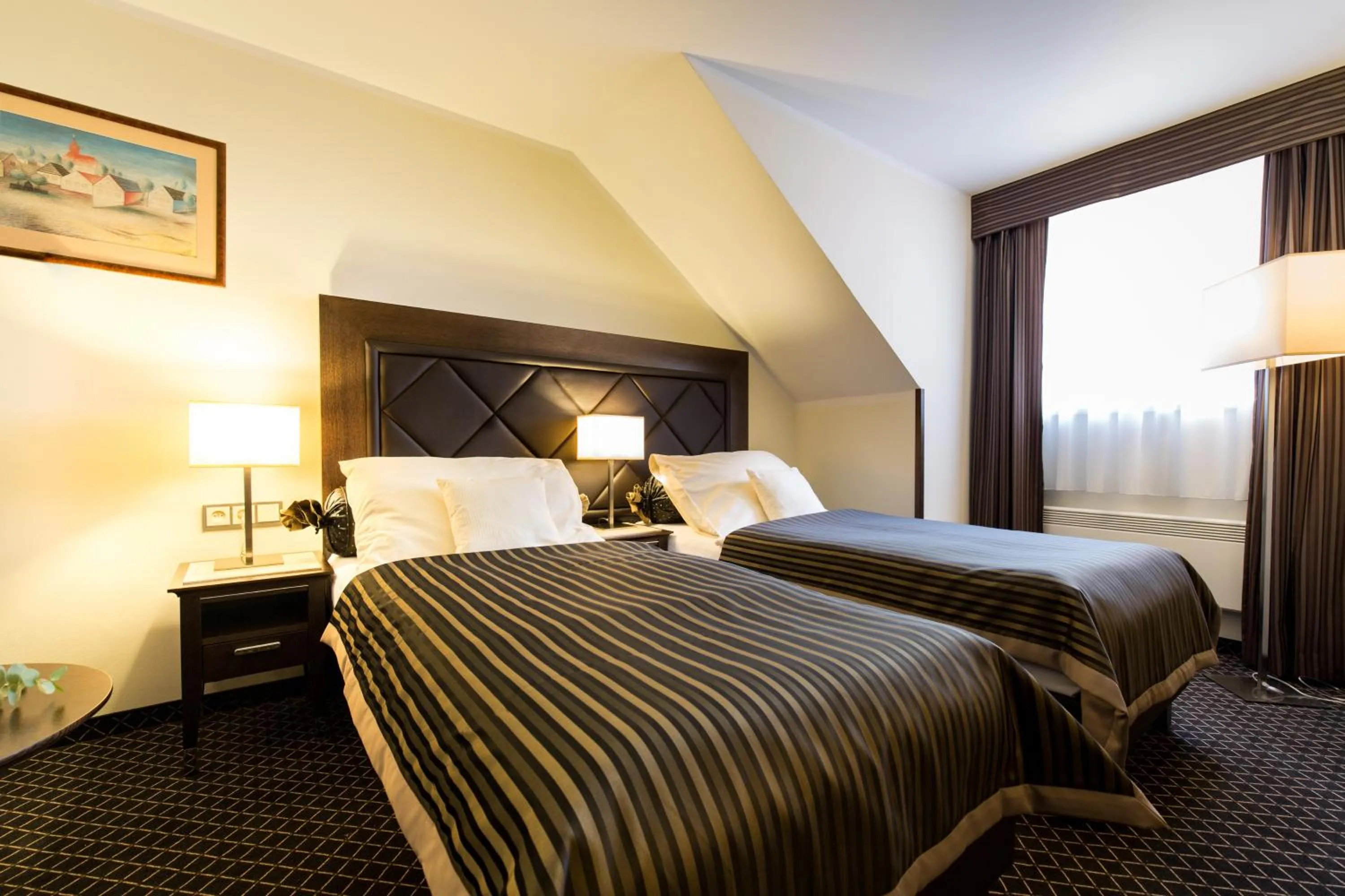 Bed in Hotel Selsky Dvur - Bohemian Village Courtyard