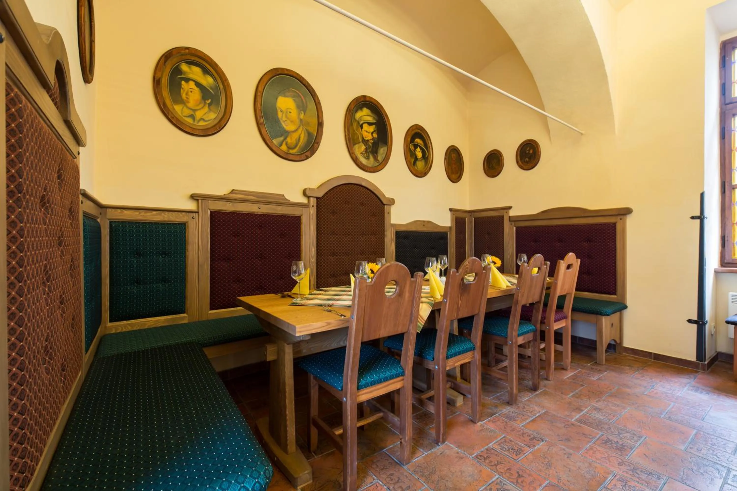 Breakfast in Hotel Selsky Dvur - Bohemian Village Courtyard